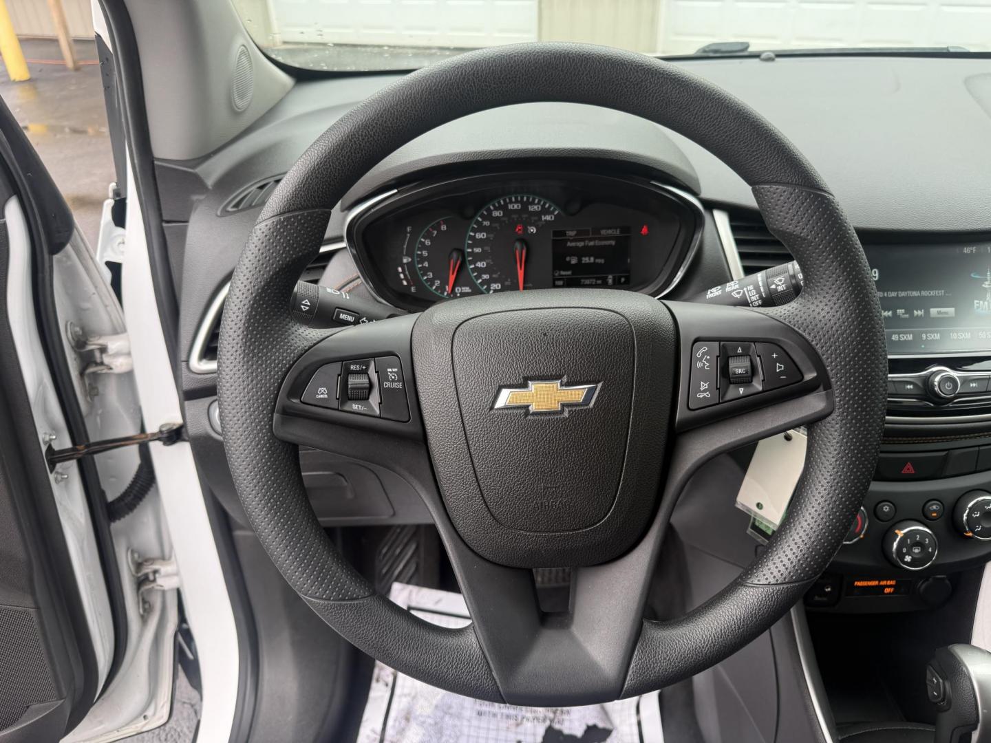 2017 White /Black Chevrolet Trax LT AWD (3GNCJPSB7HL) with an 1.4L I4 DOHC 16V TURBO engine, Automatic transmission, located at 547 E. Main St., Orwell, OH, 44076, (440) 437-5893, 41.535435, -80.847855 - 2017 Chevrolet Trax LT AWD – Turbo Fun, All-Weather Grip, and Loaded with Everyday Winners! This zippy 2017 Chevrolet Trax LT AWD is the perfect compact crossover that punches way above its weight! Powered by a lively 1.4L Turbocharged EcoTec I4 engine paired with a smooth 6-speed automatic trans - Photo#11