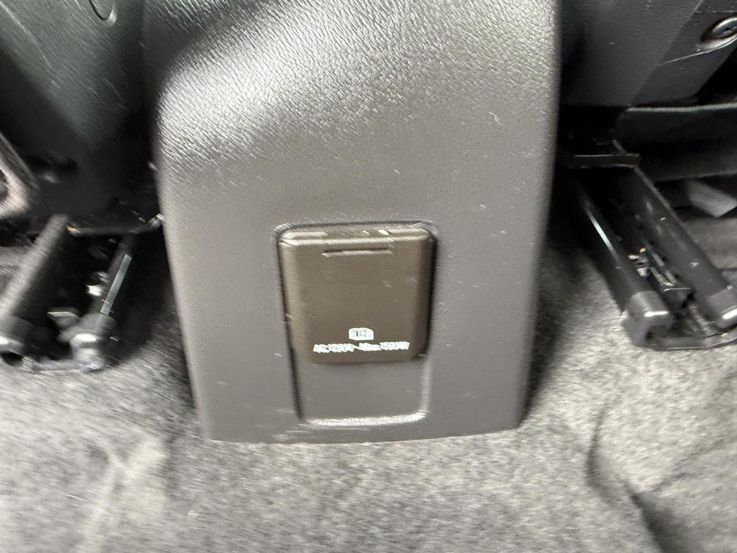 2017 White /Black Chevrolet Trax LT AWD (3GNCJPSB7HL) with an 1.4L I4 DOHC 16V TURBO engine, Automatic transmission, located at 547 E. Main St., Orwell, OH, 44076, (440) 437-5893, 41.535435, -80.847855 - 2017 Chevrolet Trax LT AWD – Turbo Fun, All-Weather Grip, and Loaded with Everyday Winners! This zippy 2017 Chevrolet Trax LT AWD is the perfect compact crossover that punches way above its weight! Powered by a lively 1.4L Turbocharged EcoTec I4 engine paired with a smooth 6-speed automatic trans - Photo#18