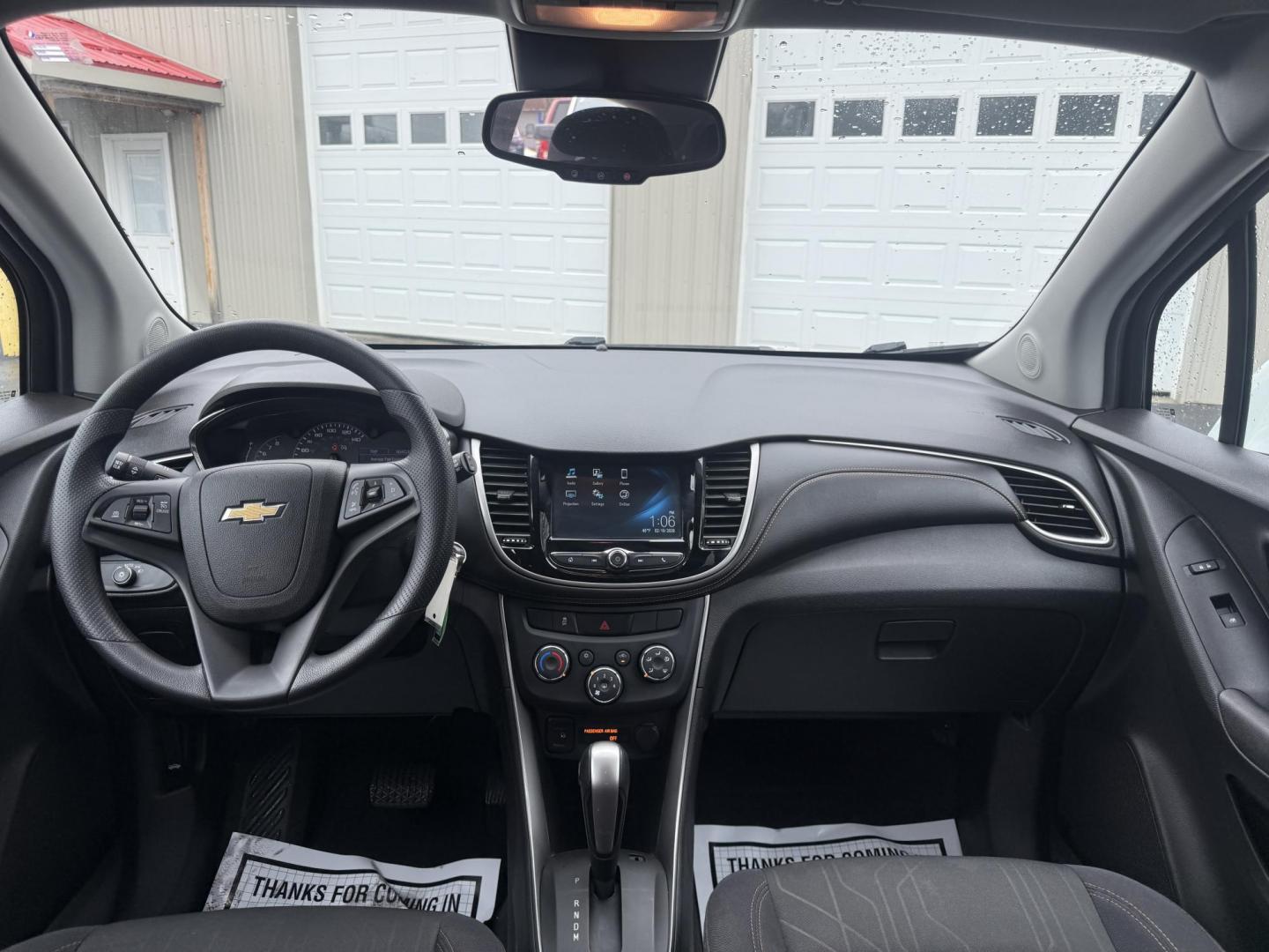 2017 White /Black Chevrolet Trax LT AWD (3GNCJPSB7HL) with an 1.4L I4 DOHC 16V TURBO engine, Automatic transmission, located at 547 E. Main St., Orwell, OH, 44076, (440) 437-5893, 41.535435, -80.847855 - 2017 Chevrolet Trax LT AWD – Turbo Fun, All-Weather Grip, and Loaded with Everyday Winners! This zippy 2017 Chevrolet Trax LT AWD is the perfect compact crossover that punches way above its weight! Powered by a lively 1.4L Turbocharged EcoTec I4 engine paired with a smooth 6-speed automatic trans - Photo#19