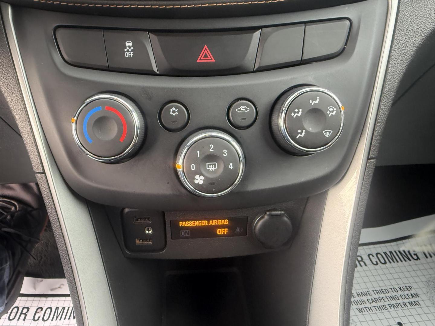 2017 White /Black Chevrolet Trax LT AWD (3GNCJPSB7HL) with an 1.4L I4 DOHC 16V TURBO engine, Automatic transmission, located at 547 E. Main St., Orwell, OH, 44076, (440) 437-5893, 41.535435, -80.847855 - 2017 Chevrolet Trax LT AWD – Turbo Fun, All-Weather Grip, and Loaded with Everyday Winners! This zippy 2017 Chevrolet Trax LT AWD is the perfect compact crossover that punches way above its weight! Powered by a lively 1.4L Turbocharged EcoTec I4 engine paired with a smooth 6-speed automatic trans - Photo#16