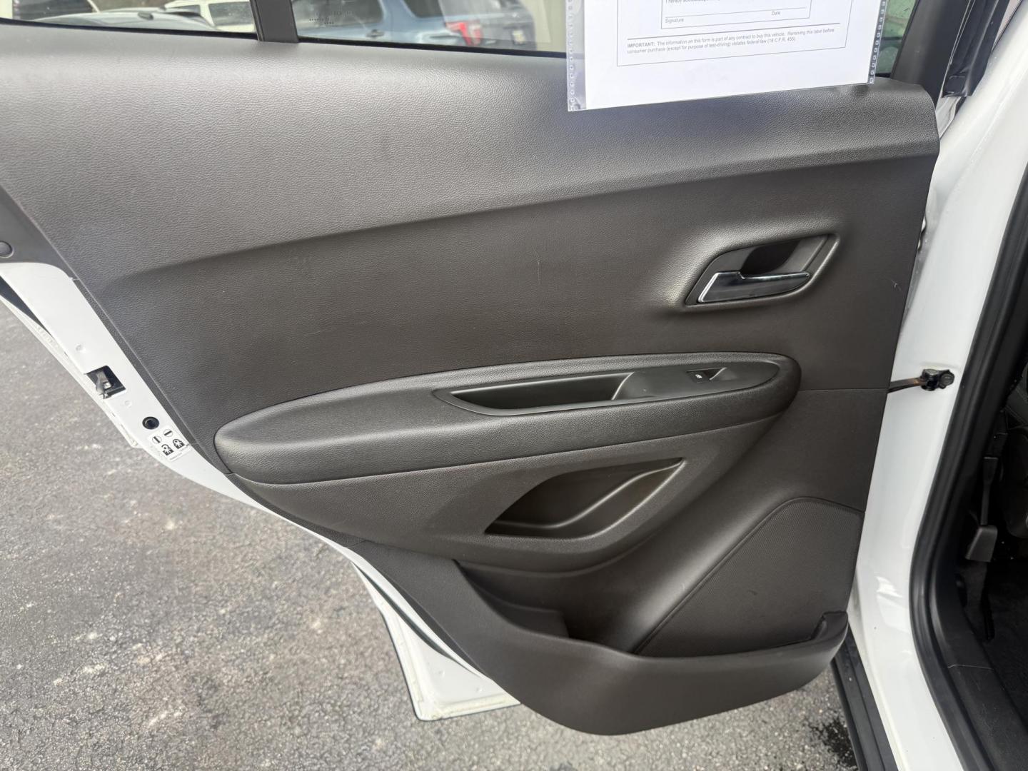 2017 White /Black Chevrolet Trax LT AWD (3GNCJPSB7HL) with an 1.4L I4 DOHC 16V TURBO engine, Automatic transmission, located at 547 E. Main St., Orwell, OH, 44076, (440) 437-5893, 41.535435, -80.847855 - 2017 Chevrolet Trax LT AWD – Turbo Fun, All-Weather Grip, and Loaded with Everyday Winners! This zippy 2017 Chevrolet Trax LT AWD is the perfect compact crossover that punches way above its weight! Powered by a lively 1.4L Turbocharged EcoTec I4 engine paired with a smooth 6-speed automatic trans - Photo#35