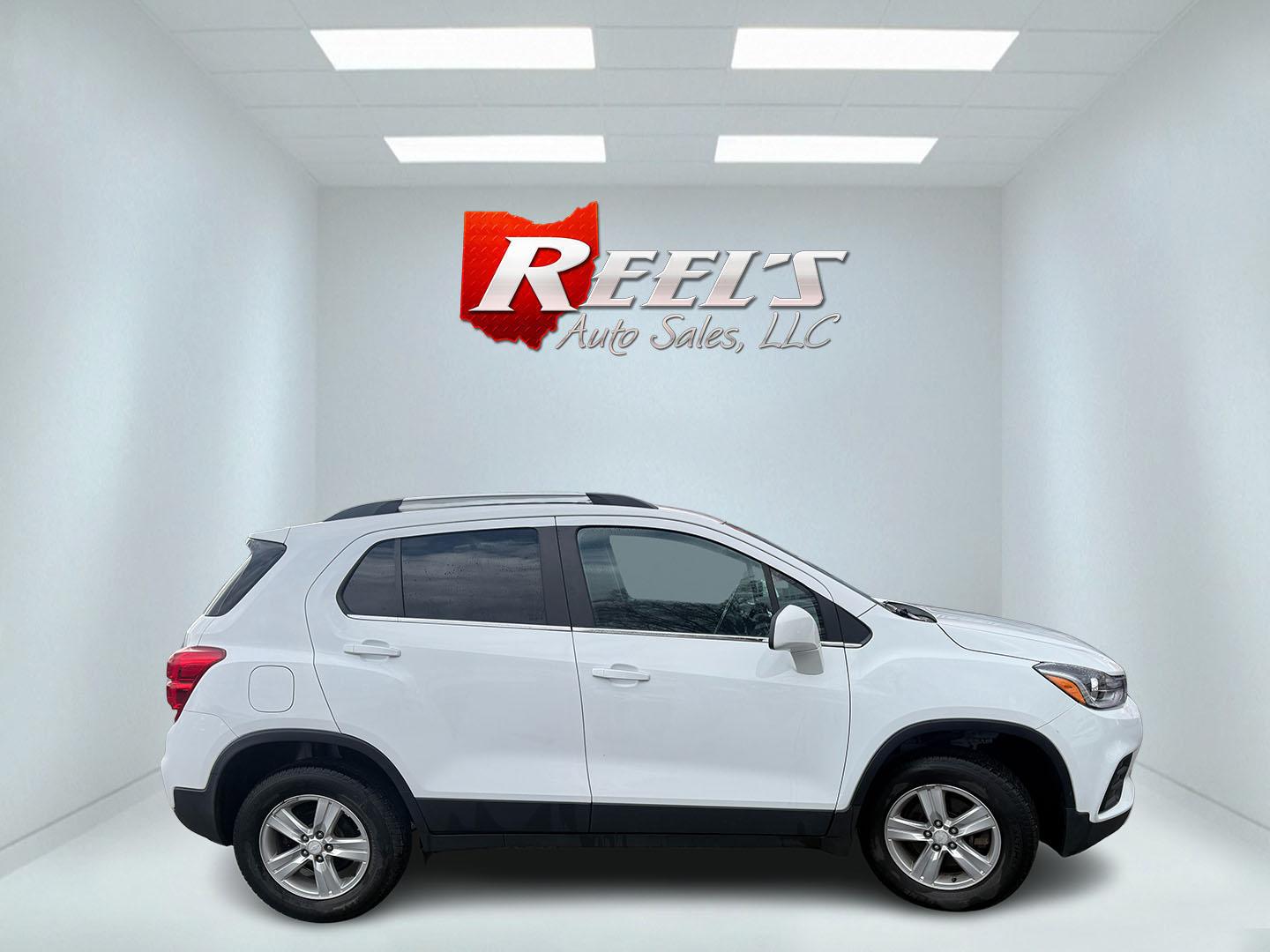 2017 White /Black Chevrolet Trax LT AWD (3GNCJPSB7HL) with an 1.4L I4 DOHC 16V TURBO engine, Automatic transmission, located at 547 E. Main St., Orwell, OH, 44076, (440) 437-5893, 41.535435, -80.847855 - 2017 Chevrolet Trax LT AWD – Turbo Fun, All-Weather Grip, and Loaded with Everyday Winners! This zippy 2017 Chevrolet Trax LT AWD is the perfect compact crossover that punches way above its weight! Powered by a lively 1.4L Turbocharged EcoTec I4 engine paired with a smooth 6-speed automatic trans - Photo#25