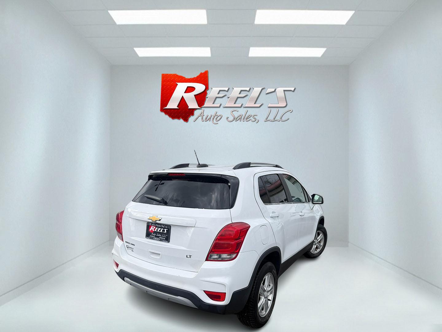 2017 White /Black Chevrolet Trax LT AWD (3GNCJPSB7HL) with an 1.4L I4 DOHC 16V TURBO engine, Automatic transmission, located at 547 E. Main St., Orwell, OH, 44076, (440) 437-5893, 41.535435, -80.847855 - 2017 Chevrolet Trax LT AWD – Turbo Fun, All-Weather Grip, and Loaded with Everyday Winners! This zippy 2017 Chevrolet Trax LT AWD is the perfect compact crossover that punches way above its weight! Powered by a lively 1.4L Turbocharged EcoTec I4 engine paired with a smooth 6-speed automatic trans - Photo#27