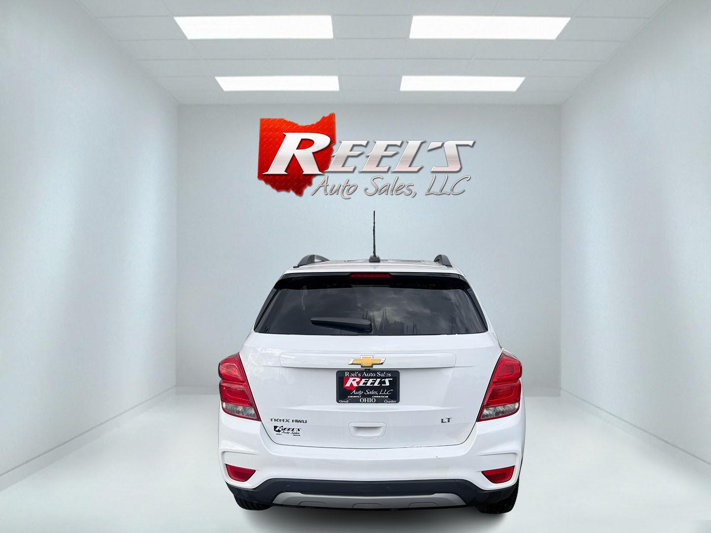 2017 White /Black Chevrolet Trax LT AWD (3GNCJPSB7HL) with an 1.4L I4 DOHC 16V TURBO engine, Automatic transmission, located at 547 E. Main St., Orwell, OH, 44076, (440) 437-5893, 41.535435, -80.847855 - 2017 Chevrolet Trax LT AWD – Turbo Fun, All-Weather Grip, and Loaded with Everyday Winners! This zippy 2017 Chevrolet Trax LT AWD is the perfect compact crossover that punches way above its weight! Powered by a lively 1.4L Turbocharged EcoTec I4 engine paired with a smooth 6-speed automatic trans - Photo#28