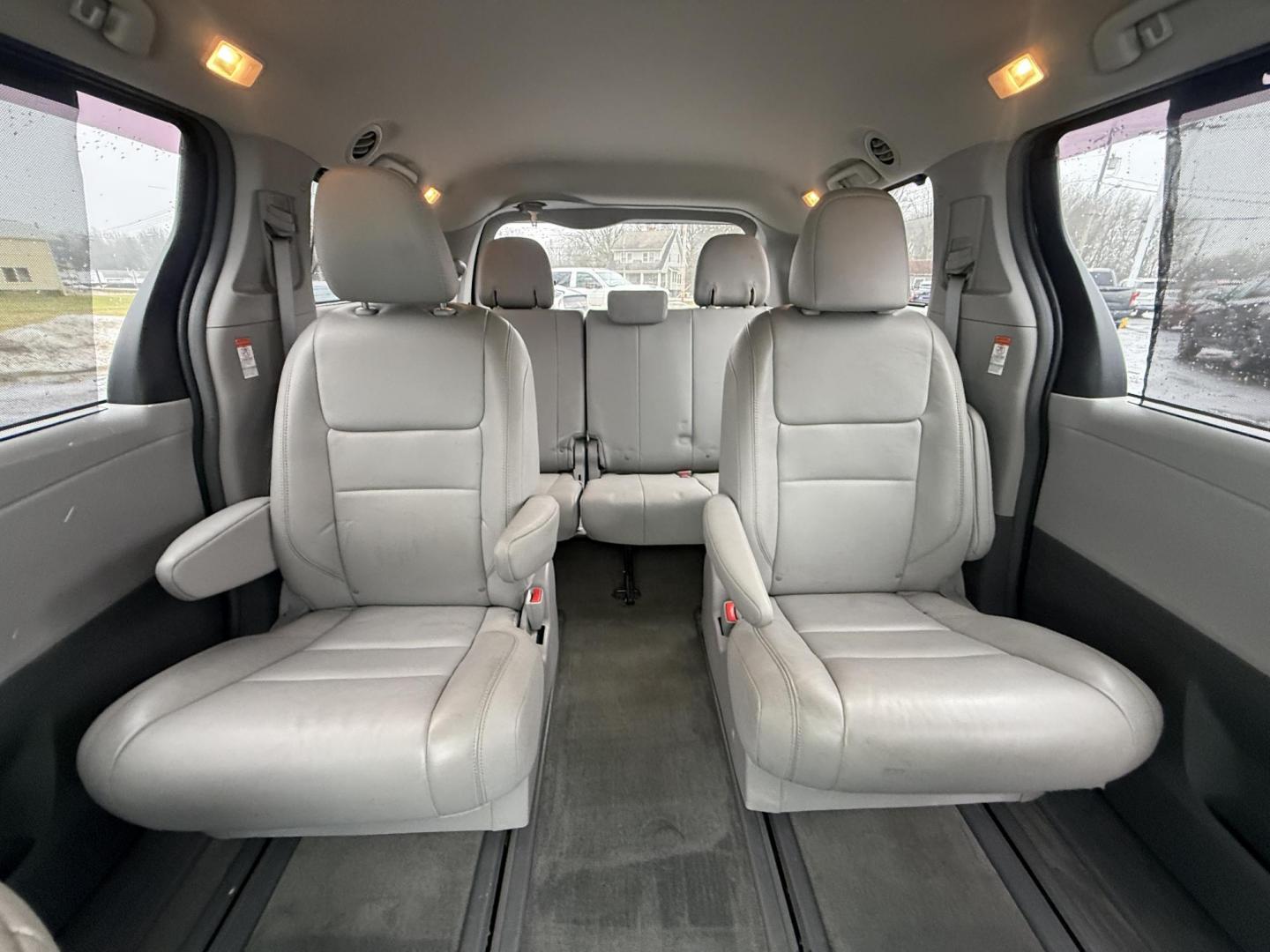 2017 Black /Gray Toyota Sienna XLE 7-Passenger AWD (5TDDZ3DC6HS) with an 3.5L V6 EFI DOHC 24V engine, Automatic transmission, located at 547 E. Main St., Orwell, OH, 44076, (440) 437-5893, 41.535435, -80.847855 - 2017 Toyota Sienna XLE AWD – The Ultimate Family Adventure Van Loaded with Comfort & Confidence! This 2017 Toyota Sienna XLE AWD is the gold standard for family hauling – spacious, reliable, and packed with premium features that make every trip a breeze! Powered by the smooth, proven 3.5L D-4S - Photo#18