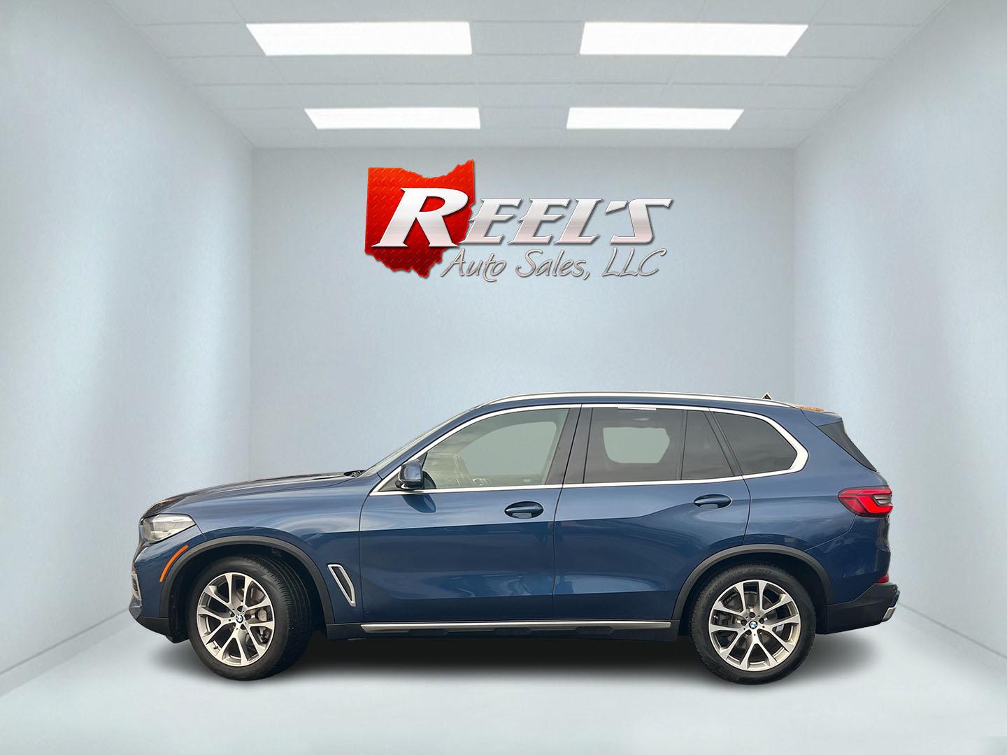 2020 Blue /Black BMW X5 xDrive40i (5UXCR6C06L9) with an 3.0L I6 DOHC 24V Turbo engine, Automatic transmission, located at 11115 Chardon Rd. , Chardon, OH, 44024, (440) 214-9705, 41.580246, -81.241943 - 2020 BMW X5 xDrive40i – Ultimate Luxury SUV with Thrilling Performance and Loaded Premium Features! This breathtaking 2020 BMW X5 xDrive40i is pure driving exhilaration wrapped in world-class luxury! The silky-smooth 3.0L Turbocharged I6 engine unleashes effortless power through an ultra-responsi - Photo#11