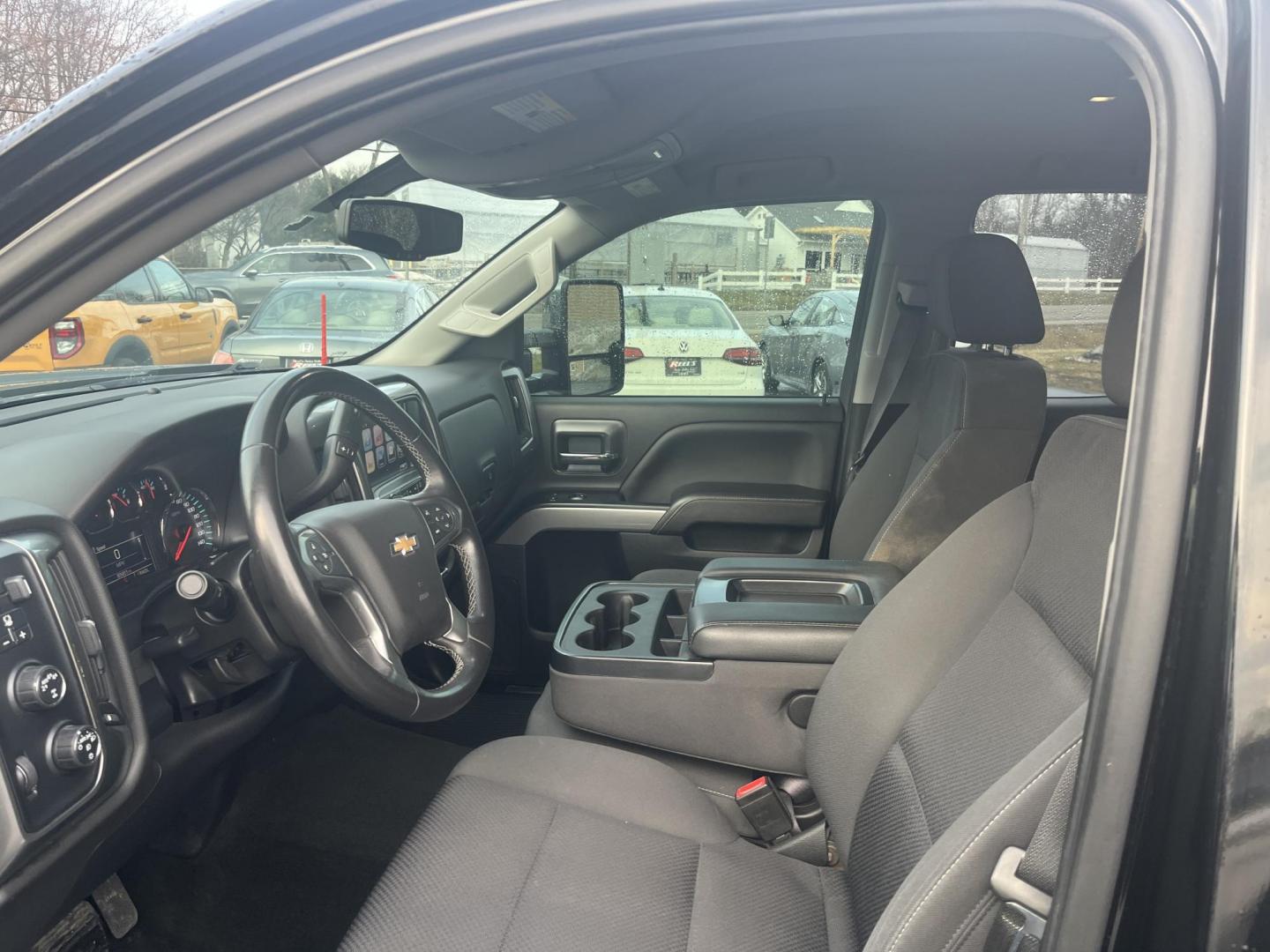 2018 Black /Black Chevrolet Silverado 1500 LT Z71 Double Cab 4WD (1GCVKREC9JZ) with an 5.3L V8 OHV 16V engine, Automatic transmission, located at 11115 Chardon Rd. , Chardon, OH, 44024, (440) 214-9705, 41.580246, -81.241943 - 2018 Chevrolet Silverado LT Z71 Double Cab 4WD – Built Tough, Ready to Tow, and Loaded with Off-Road Attitude! This beast of a 2018 Chevrolet Silverado LT Z71 Double Cab 4WD is primed for work, play, and everything in between! The powerful 5.3L EcoTec3 V8 engine roars through a smooth transmissio - Photo#18