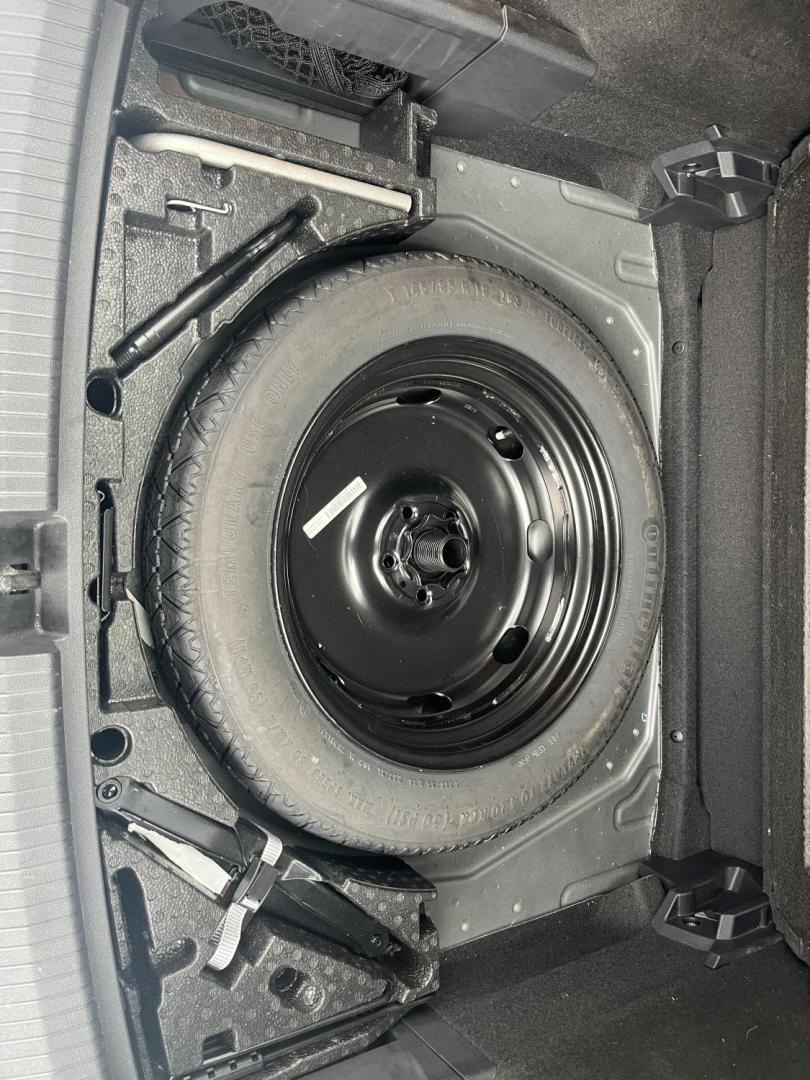 2018 Gray /Gray Volkswagen Tiguan S 4Motion AWD (3VV0B7AX1JM) with an 2.0L I4 DOHC 16V TURBO engine, Automatic transmission, located at 11115 Chardon Rd. , Chardon, OH, 44024, (440) 214-9705, 41.580246, -81.241943 - 2018 Volkswagen Tiguan S AWD – Versatile Turbo Crossover with All-Weather Grip and Modern Tech! This sharp 2018 Volkswagen Tiguan S AWD is the perfect everyday adventure machine! Powered by a responsive 2.0L Turbocharged I4 engine paired with a smooth 8-speed automatic transmission and legendary - Photo#14