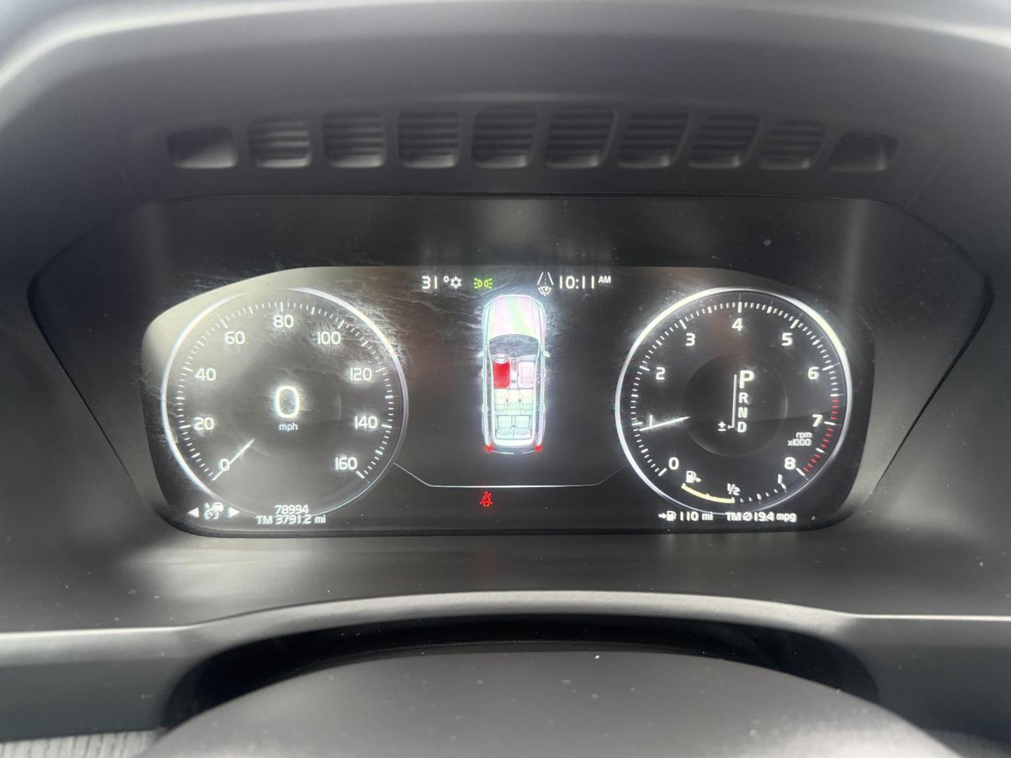 2020 White /Black Volvo XC90 T5 Momentum (YV4102PK7L1) with an 2.0L I4 DOHC 16V Turbo engine, Automatic transmission, located at 11115 Chardon Rd. , Chardon, OH, 44024, (440) 214-9705, 41.580246, -81.241943 - 2020 Volvo XC90 T5 AWD Momentum – Scandinavian Luxury, Top Safety, and Family-Ready Sophistication! This stunning 2020 Volvo XC90 T5 Momentum AWD is the pinnacle of safe, upscale driving! Powered by a refined 2.0L Turbocharged I4 engine with a silky 8-speed automatic transmission and intelligent - Photo#12