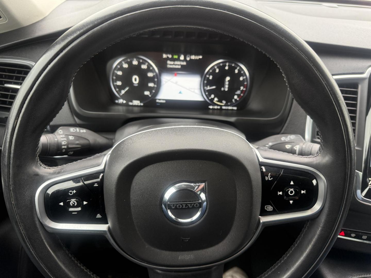 2020 White /Black Volvo XC90 T5 Momentum (YV4102PK7L1) with an 2.0L I4 DOHC 16V Turbo engine, Automatic transmission, located at 11115 Chardon Rd. , Chardon, OH, 44024, (440) 214-9705, 41.580246, -81.241943 - 2020 Volvo XC90 T5 AWD Momentum – Scandinavian Luxury, Top Safety, and Family-Ready Sophistication! This stunning 2020 Volvo XC90 T5 Momentum AWD is the pinnacle of safe, upscale driving! Powered by a refined 2.0L Turbocharged I4 engine with a silky 8-speed automatic transmission and intelligent - Photo#16