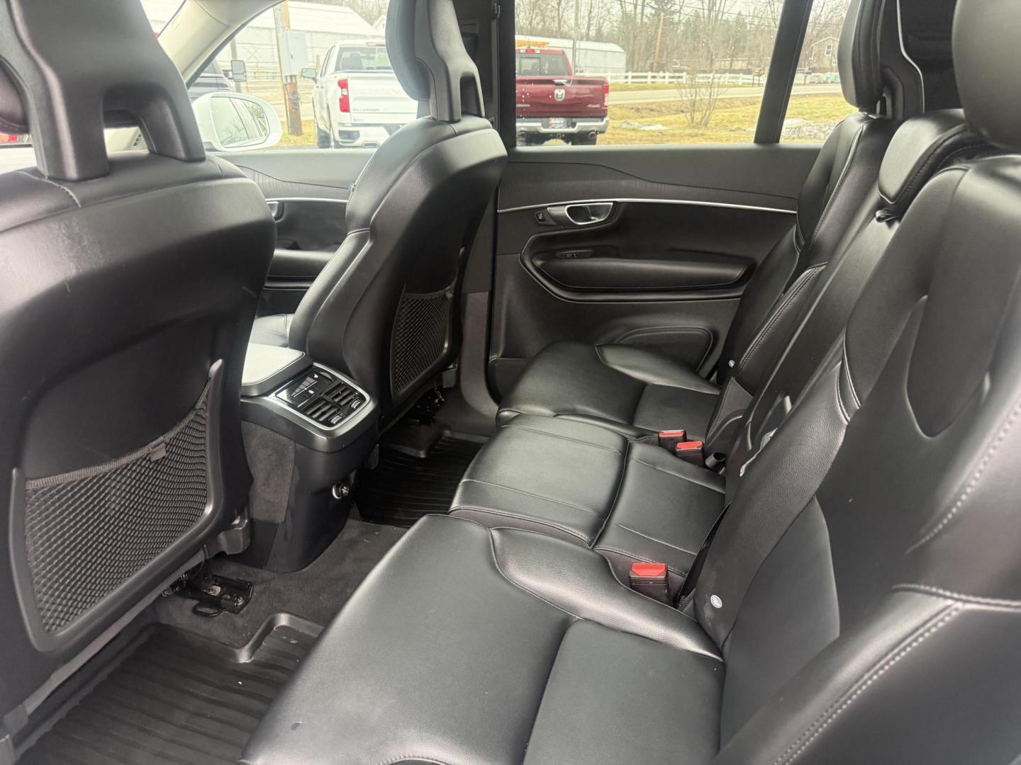 2020 White /Black Volvo XC90 T5 Momentum (YV4102PK7L1) with an 2.0L I4 DOHC 16V Turbo engine, Automatic transmission, located at 11115 Chardon Rd. , Chardon, OH, 44024, (440) 214-9705, 41.580246, -81.241943 - 2020 Volvo XC90 T5 AWD Momentum – Scandinavian Luxury, Top Safety, and Family-Ready Sophistication! This stunning 2020 Volvo XC90 T5 Momentum AWD is the pinnacle of safe, upscale driving! Powered by a refined 2.0L Turbocharged I4 engine with a silky 8-speed automatic transmission and intelligent - Photo#27