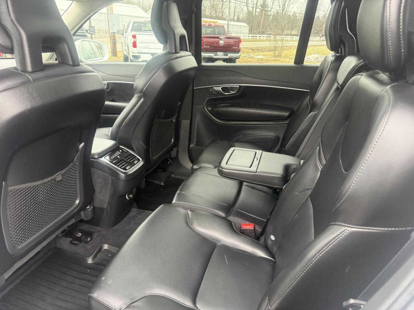2020 White /Black Volvo XC90 T5 Momentum (YV4102PK7L1) with an 2.0L I4 DOHC 16V Turbo engine, Automatic transmission, located at 11115 Chardon Rd. , Chardon, OH, 44024, (440) 214-9705, 41.580246, -81.241943 - 2020 Volvo XC90 T5 AWD Momentum – Scandinavian Luxury, Top Safety, and Family-Ready Sophistication! This stunning 2020 Volvo XC90 T5 Momentum AWD is the pinnacle of safe, upscale driving! Powered by a refined 2.0L Turbocharged I4 engine with a silky 8-speed automatic transmission and intelligent - Photo#29