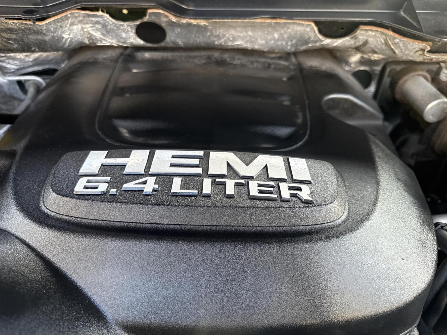 2014 Black /Gray RAM 2500 Outdoorsman Crew Cab SWB 4WD (3C6UR5DJ7EG) with an 6.4L V8 OHV 16V engine, Automatic transmission, located at 547 E. Main St., Orwell, OH, 44076, (440) 437-5893, 41.535435, -80.847855 - 2014 Ram 2500 Outdoorsman Crew Cab 4WD – Heavy-Duty Beast Built for Work, Towing, and Serious Off-Road Grit! This 2014 Ram 2500 Outdoorsman Crew Cab 4WD is a no-nonsense workhorse ready to tackle the toughest jobs! Powered by the legendary 6.4L HEMI V8 engine delivering massive torque through a s - Photo#9