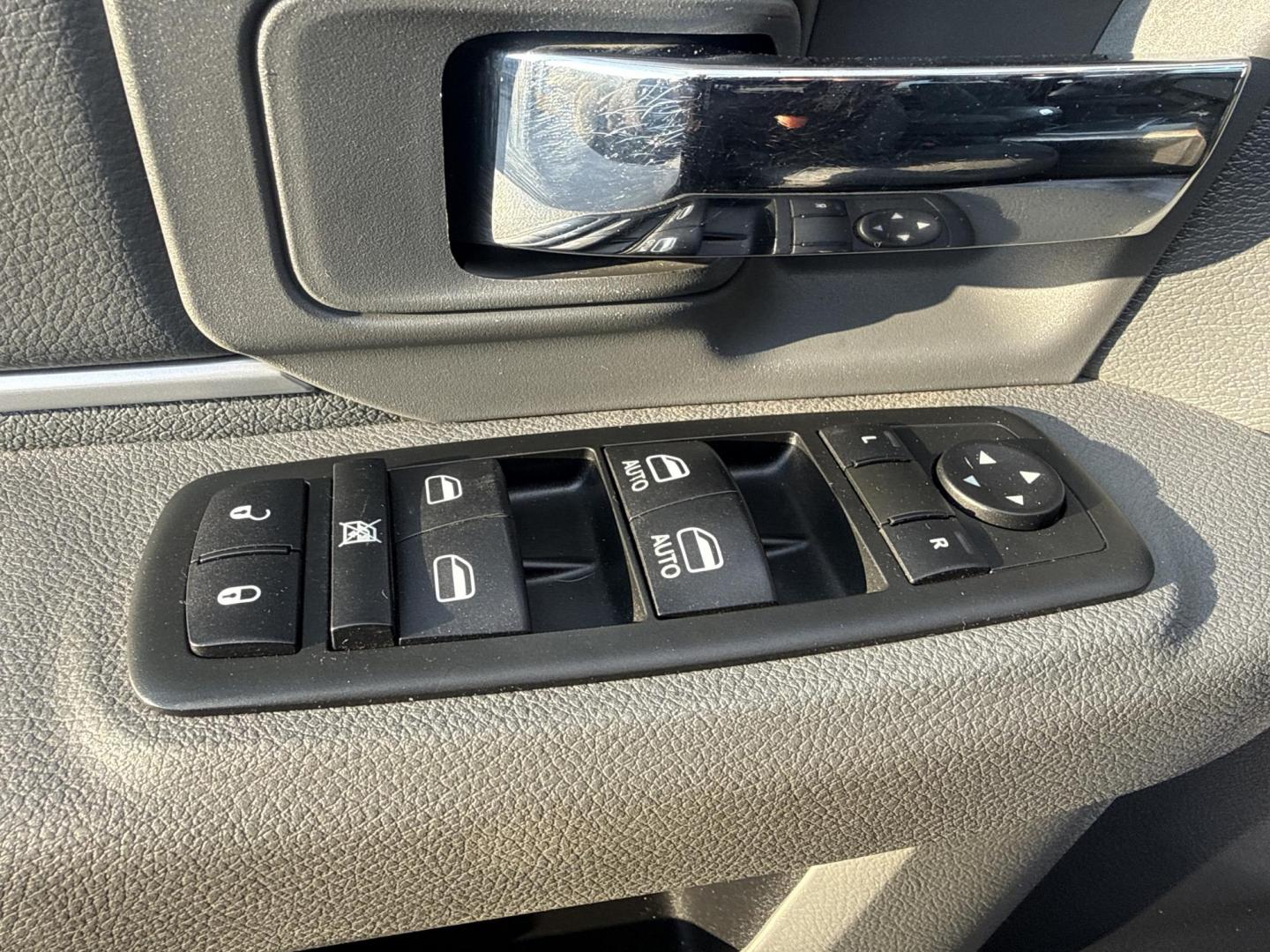 2014 Black /Gray RAM 2500 Outdoorsman Crew Cab SWB 4WD (3C6UR5DJ7EG) with an 6.4L V8 OHV 16V engine, Automatic transmission, located at 547 E. Main St., Orwell, OH, 44076, (440) 437-5893, 41.535435, -80.847855 - 2014 Ram 2500 Outdoorsman Crew Cab 4WD – Heavy-Duty Beast Built for Work, Towing, and Serious Off-Road Grit! This 2014 Ram 2500 Outdoorsman Crew Cab 4WD is a no-nonsense workhorse ready to tackle the toughest jobs! Powered by the legendary 6.4L HEMI V8 engine delivering massive torque through a s - Photo#43