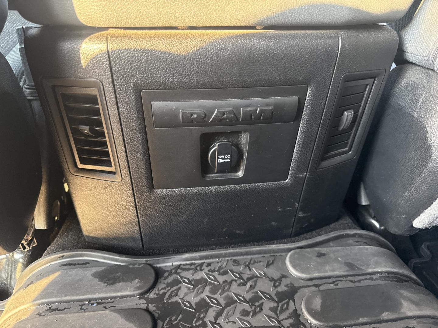 2014 Black /Gray RAM 2500 Outdoorsman Crew Cab SWB 4WD (3C6UR5DJ7EG) with an 6.4L V8 OHV 16V engine, Automatic transmission, located at 547 E. Main St., Orwell, OH, 44076, (440) 437-5893, 41.535435, -80.847855 - 2014 Ram 2500 Outdoorsman Crew Cab 4WD – Heavy-Duty Beast Built for Work, Towing, and Serious Off-Road Grit! This 2014 Ram 2500 Outdoorsman Crew Cab 4WD is a no-nonsense workhorse ready to tackle the toughest jobs! Powered by the legendary 6.4L HEMI V8 engine delivering massive torque through a s - Photo#29