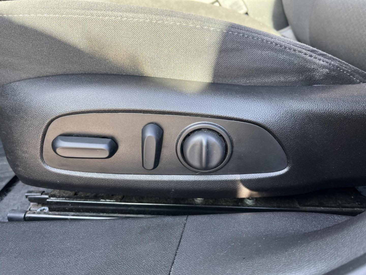 2019 Blue /Black Chevrolet Malibu LT (1G1ZD5ST1KF) with an 1.5L I4 DOHC 16V TURBO engine, Automatic transmission, located at 11115 Chardon Rd. , Chardon, OH, 44024, (440) 214-9705, 41.580246, -81.241943 - 2019 Chevrolet Malibu LT – Sleek Sedan with Turbo Efficiency, Loaded Safety, and Premium Comfort! This sharp 2019 Chevrolet Malibu LT is the ideal mix of style, fuel savings, and smart features for daily driving! Powered by a responsive 1.5L Turbocharged EcoTec I4 engine, it delivers smooth power - Photo#18