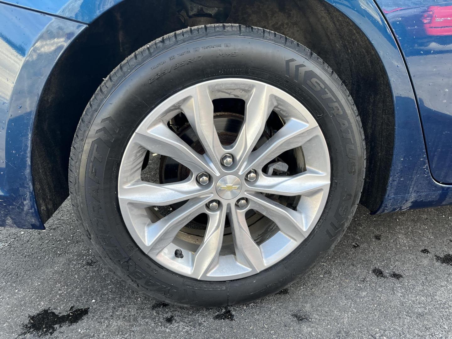 2019 Blue /Black Chevrolet Malibu LT (1G1ZD5ST1KF) with an 1.5L I4 DOHC 16V TURBO engine, Automatic transmission, located at 11115 Chardon Rd. , Chardon, OH, 44024, (440) 214-9705, 41.580246, -81.241943 - 2019 Chevrolet Malibu LT – Sleek Sedan with Turbo Efficiency, Loaded Safety, and Premium Comfort! This sharp 2019 Chevrolet Malibu LT is the ideal mix of style, fuel savings, and smart features for daily driving! Powered by a responsive 1.5L Turbocharged EcoTec I4 engine, it delivers smooth power - Photo#7