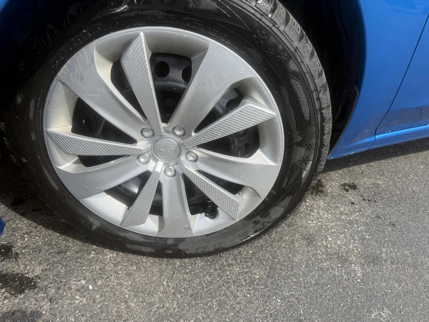 2022 Blue /Black Subaru Impreza 2.0i (4S3GTAB69N3) with an 2.0L H4 DOHC 16V engine, Automatic transmission, located at 547 E. Main St., Orwell, OH, 44076, (440) 437-5893, 41.535435, -80.847855 - 2022 Subaru Impreza Hatch 2.0i – Reliable AWD Hatchback with Great Efficiency and Loaded Safety Features! This sharp 2022 Subaru Impreza Hatch 2.0i is the perfect all-weather daily driver that combines Subaru toughness with smart efficiency! Powered by a dependable 2.0L H4 engine paired with the - Photo#11