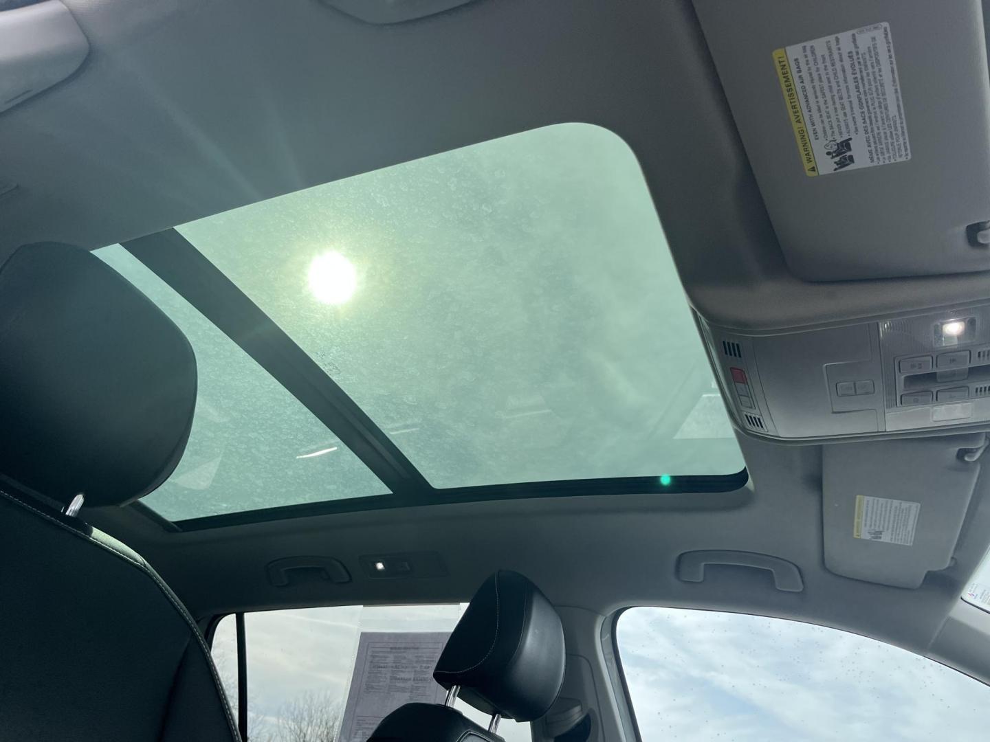 2022 White /Black Volkswagen Tiguan SE 4Motion (3VV2B7AX6NM) with an 2.0L I4 DOHC 16V Turbo engine, Automatic transmission, located at 11115 Chardon Rd. , Chardon, OH, 44024, (440) 214-9705, 41.580246, -81.241943 - 2022 Volkswagen Tiguan SE AWD – Premium Comfort, All-Weather Confidence, and Loaded with Advanced Safety & Tech! This 2022 Volkswagen Tiguan SE AWD is the perfect upscale crossover that’s ready for family adventures, daily commutes, or weekend getaways! Powered by a responsive 2.0L Turbocharged - Photo#34