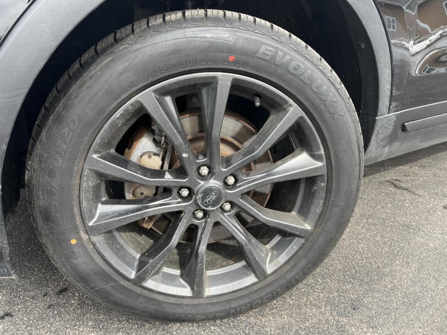 2017 Black /Black Ford Explorer XLT 4WD (1FM5K8D80HG) with an 3.5L V6 DOHC 24V engine, Automatic transmission, located at 11115 Chardon Rd. , Chardon, OH, 44024, (440) 214-9705, 41.580246, -81.241943 - 2017 Ford Explorer XLT 4WD – Loaded Adventure SUV with Towing Muscle, Sporty Looks, and Every Premium Touch! This 2017 Ford Explorer XLT 4WD is the perfect family hauler that’s ready for work, play, and everything in between! Powered by a strong 3.5L V6 engine with flex fuel capability, paired - Photo#12