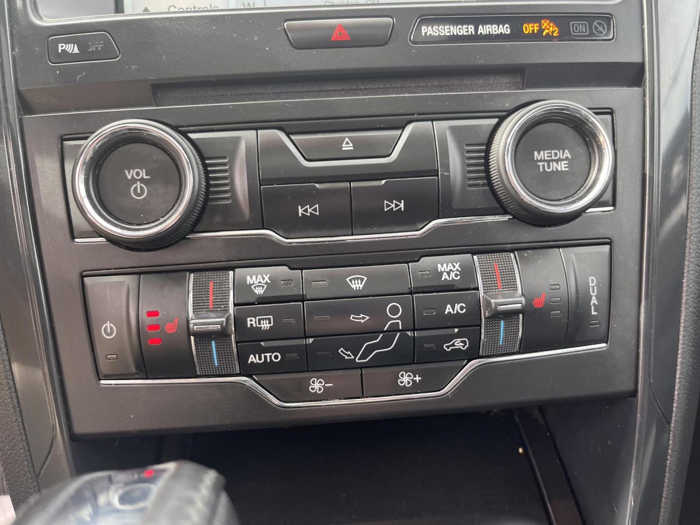 2017 Black /Black Ford Explorer XLT 4WD (1FM5K8D80HG) with an 3.5L V6 DOHC 24V engine, Automatic transmission, located at 11115 Chardon Rd. , Chardon, OH, 44024, (440) 214-9705, 41.580246, -81.241943 - 2017 Ford Explorer XLT 4WD – Loaded Adventure SUV with Towing Muscle, Sporty Looks, and Every Premium Touch! This 2017 Ford Explorer XLT 4WD is the perfect family hauler that’s ready for work, play, and everything in between! Powered by a strong 3.5L V6 engine with flex fuel capability, paired - Photo#26