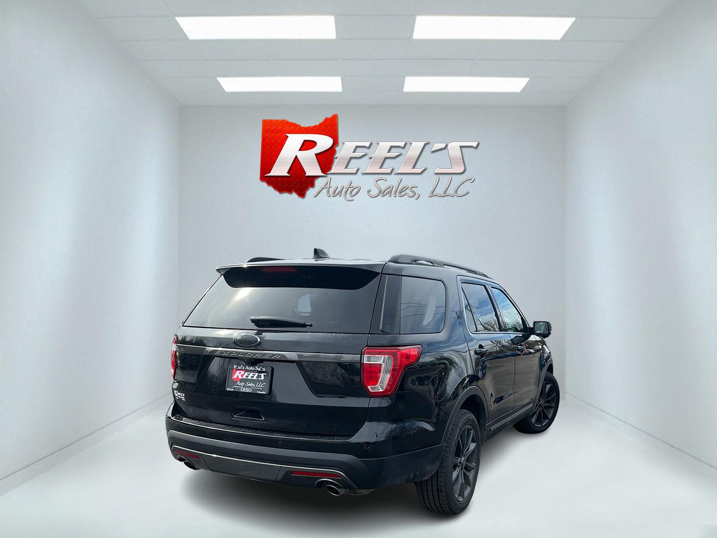 2017 Black /Black Ford Explorer XLT 4WD (1FM5K8D80HG) with an 3.5L V6 DOHC 24V engine, Automatic transmission, located at 11115 Chardon Rd. , Chardon, OH, 44024, (440) 214-9705, 41.580246, -81.241943 - 2017 Ford Explorer XLT 4WD – Loaded Adventure SUV with Towing Muscle, Sporty Looks, and Every Premium Touch! This 2017 Ford Explorer XLT 4WD is the perfect family hauler that’s ready for work, play, and everything in between! Powered by a strong 3.5L V6 engine with flex fuel capability, paired - Photo#7