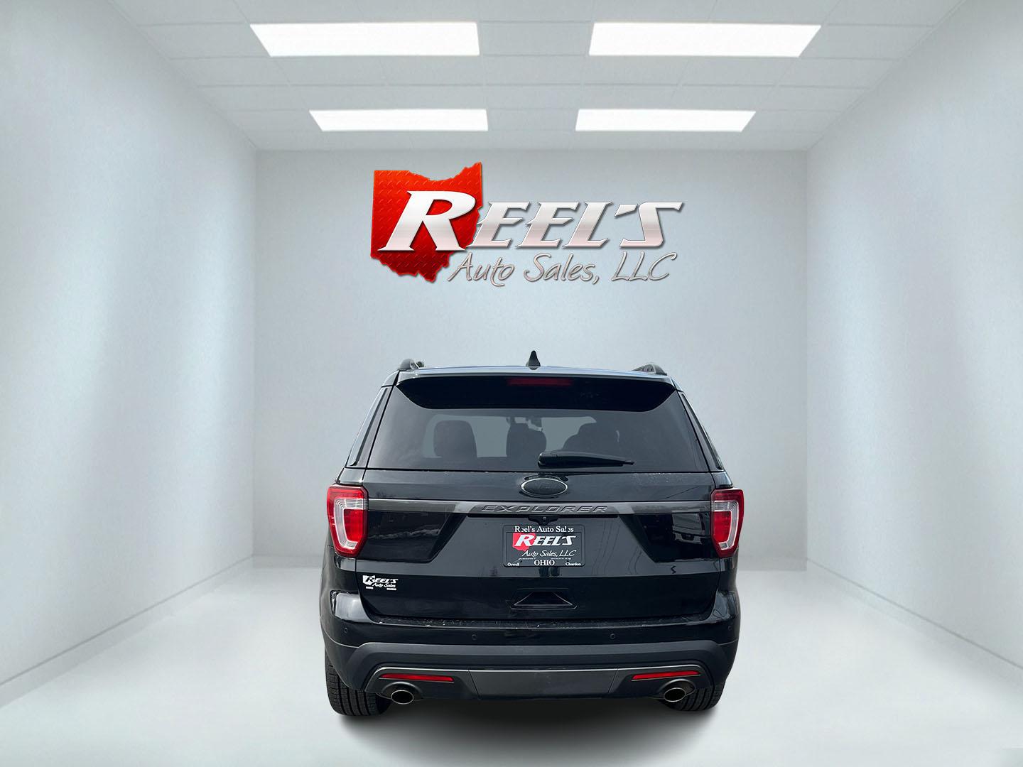 2017 Black /Black Ford Explorer XLT 4WD (1FM5K8D80HG) with an 3.5L V6 DOHC 24V engine, Automatic transmission, located at 11115 Chardon Rd. , Chardon, OH, 44024, (440) 214-9705, 41.580246, -81.241943 - 2017 Ford Explorer XLT 4WD – Loaded Adventure SUV with Towing Muscle, Sporty Looks, and Every Premium Touch! This 2017 Ford Explorer XLT 4WD is the perfect family hauler that’s ready for work, play, and everything in between! Powered by a strong 3.5L V6 engine with flex fuel capability, paired - Photo#8