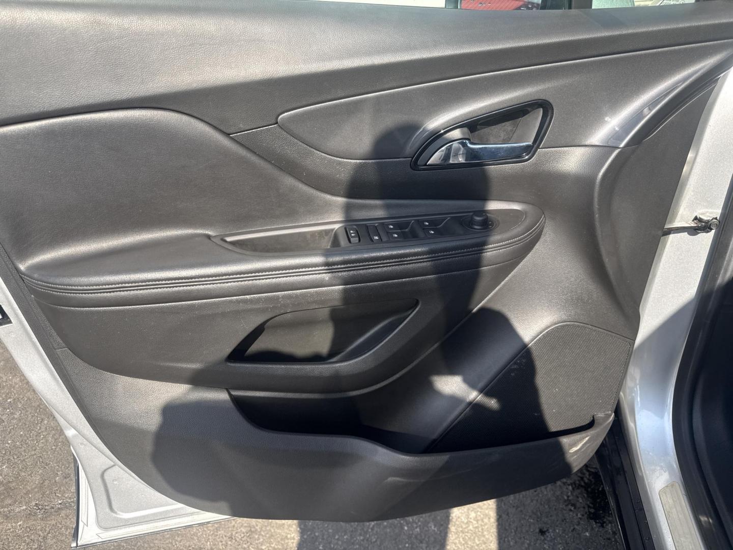 2017 Silver /Black Buick Encore Preferred AWD (KL4CJESB4HB) with an 1.4L I4 DOHC 16V Turbo engine, Automatic transmission, located at 547 E. Main St., Orwell, OH, 44076, (440) 437-5893, 41.535435, -80.847855 - 2017 Buick Encore Preferred AWD – Compact Luxury with Turbo Pep, All-Weather Grip, and Smart Everyday Features! This sharp 2017 Buick Encore Preferred AWD is the ideal upscale crossover that’s easy to love and even easier on fuel! Powered by a lively 1.4L Turbocharged EcoTec I4 engine paired wi - Photo#8