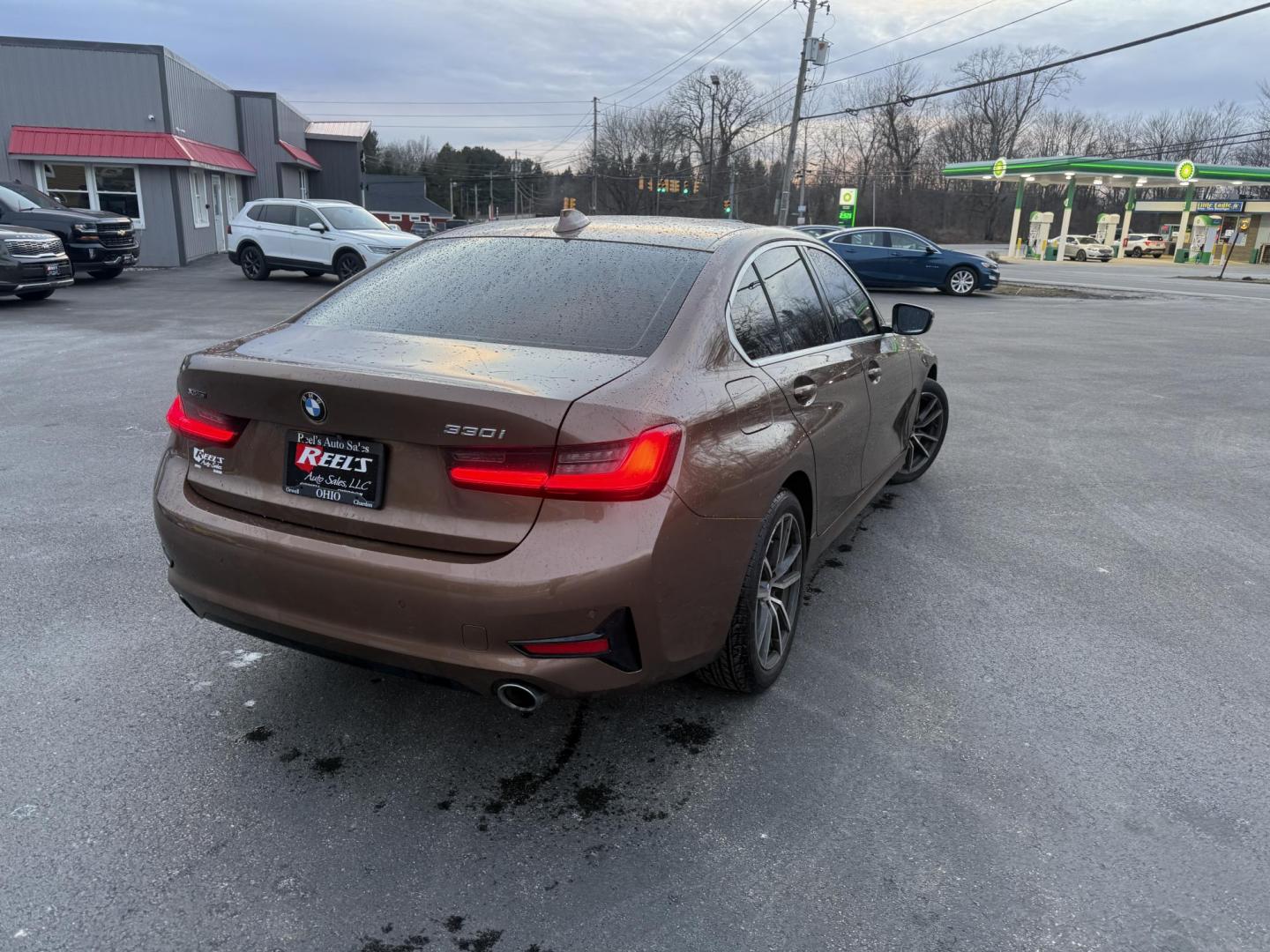 2020 Brown /Black BMW 3 Serires 330I X Drive (WBA5R7C01LF) with an 2.0L I4 16V DOHC Turbo engine, Automatic transmission, located at 11115 Chardon Rd. , Chardon, OH, 44024, (440) 214-9705, 41.580246, -81.241943 - Photo#24