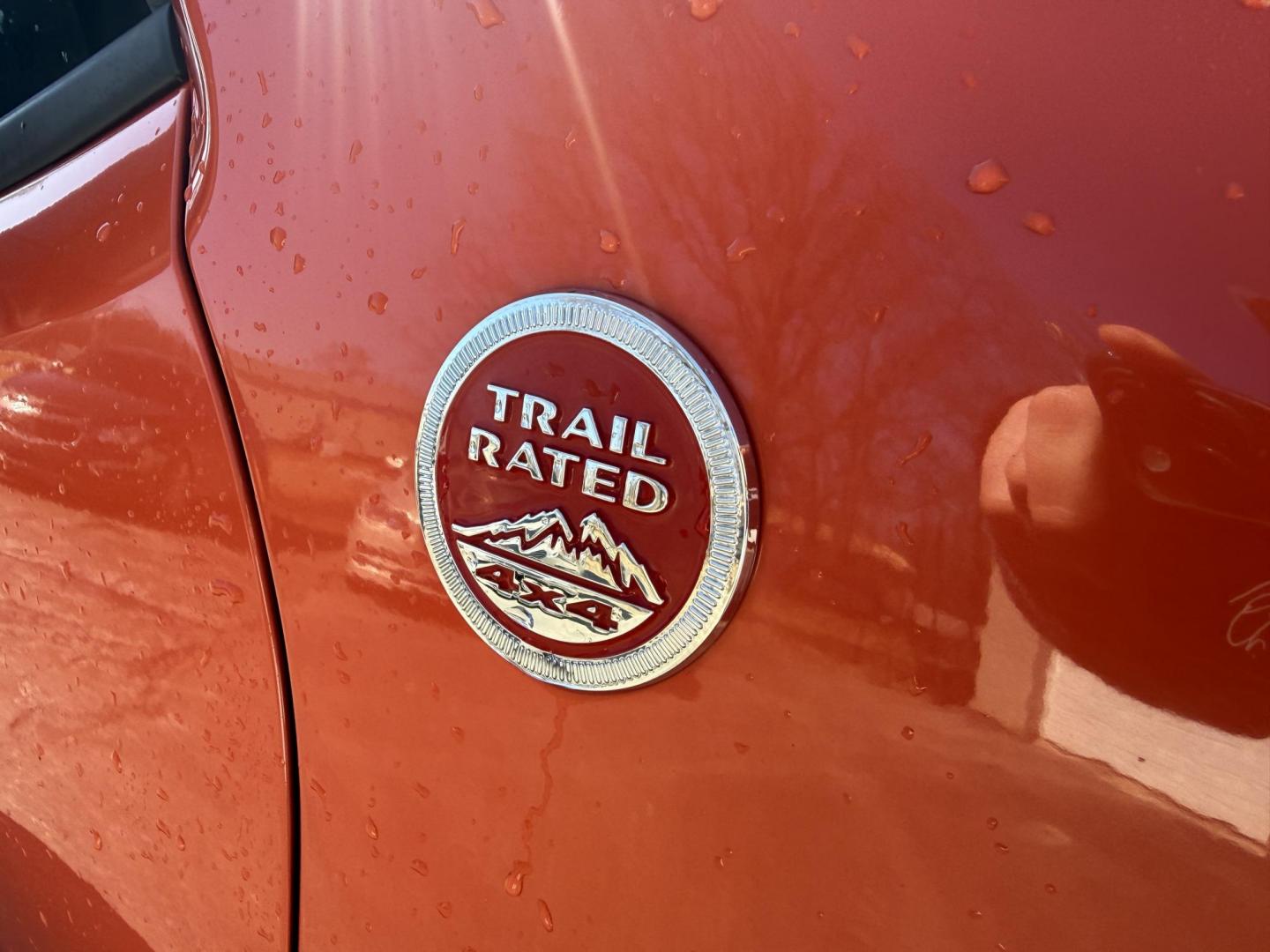 2017 Orange /Black Jeep Renegade Trailhawk (ZACCJBCBXHP) with an 2.4L I4 DOHC 16V engine, Automatic transmission, located at 547 E. Main St., Orwell, OH, 44076, (440) 437-5893, 41.535435, -80.847855 - 2017 Jeep Renegade Trailhawk 4×4 – Trail-Rated Beast with Off-Road Attitude and Everyday Usability! This rugged 2017 Jeep Renegade Trailhawk 4×4 is built for adventure and ready to tackle trails or Ohio backroads with confidence! Powered by a capable 2.4L I4 MultiAir engine paired with a smooth - Photo#6