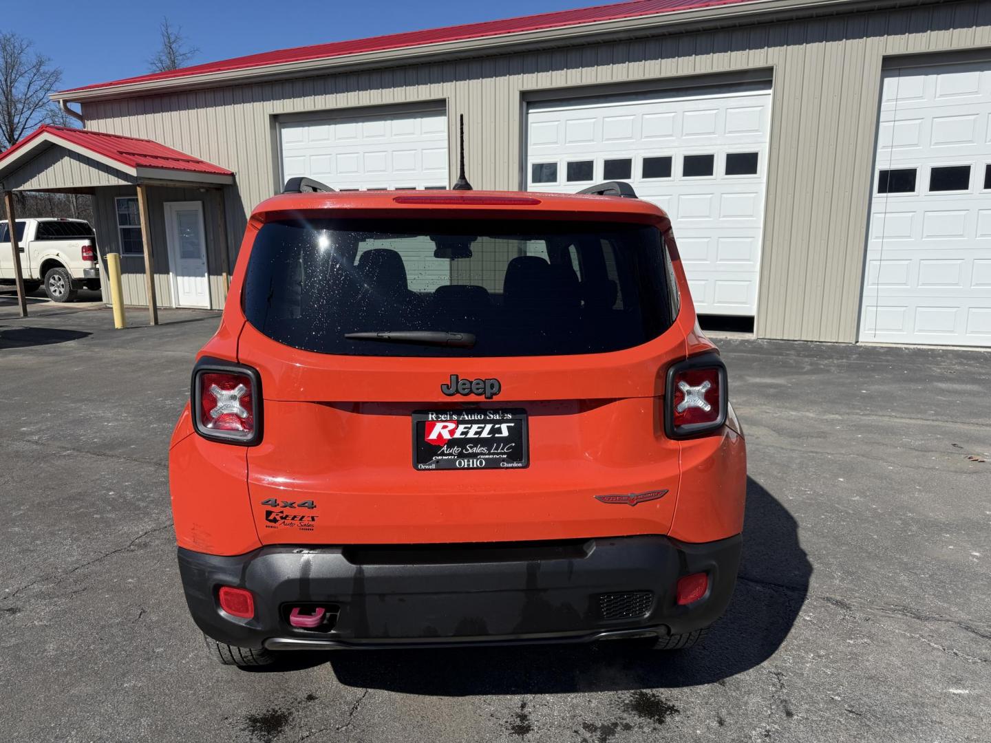 2017 Orange /Black Jeep Renegade Trailhawk (ZACCJBCBXHP) with an 2.4L I4 DOHC 16V engine, Automatic transmission, located at 547 E. Main St., Orwell, OH, 44076, (440) 437-5893, 41.535435, -80.847855 - 2017 Jeep Renegade Trailhawk 4×4 – Trail-Rated Beast with Off-Road Attitude and Everyday Usability! This rugged 2017 Jeep Renegade Trailhawk 4×4 is built for adventure and ready to tackle trails or Ohio backroads with confidence! Powered by a capable 2.4L I4 MultiAir engine paired with a smooth - Photo#28