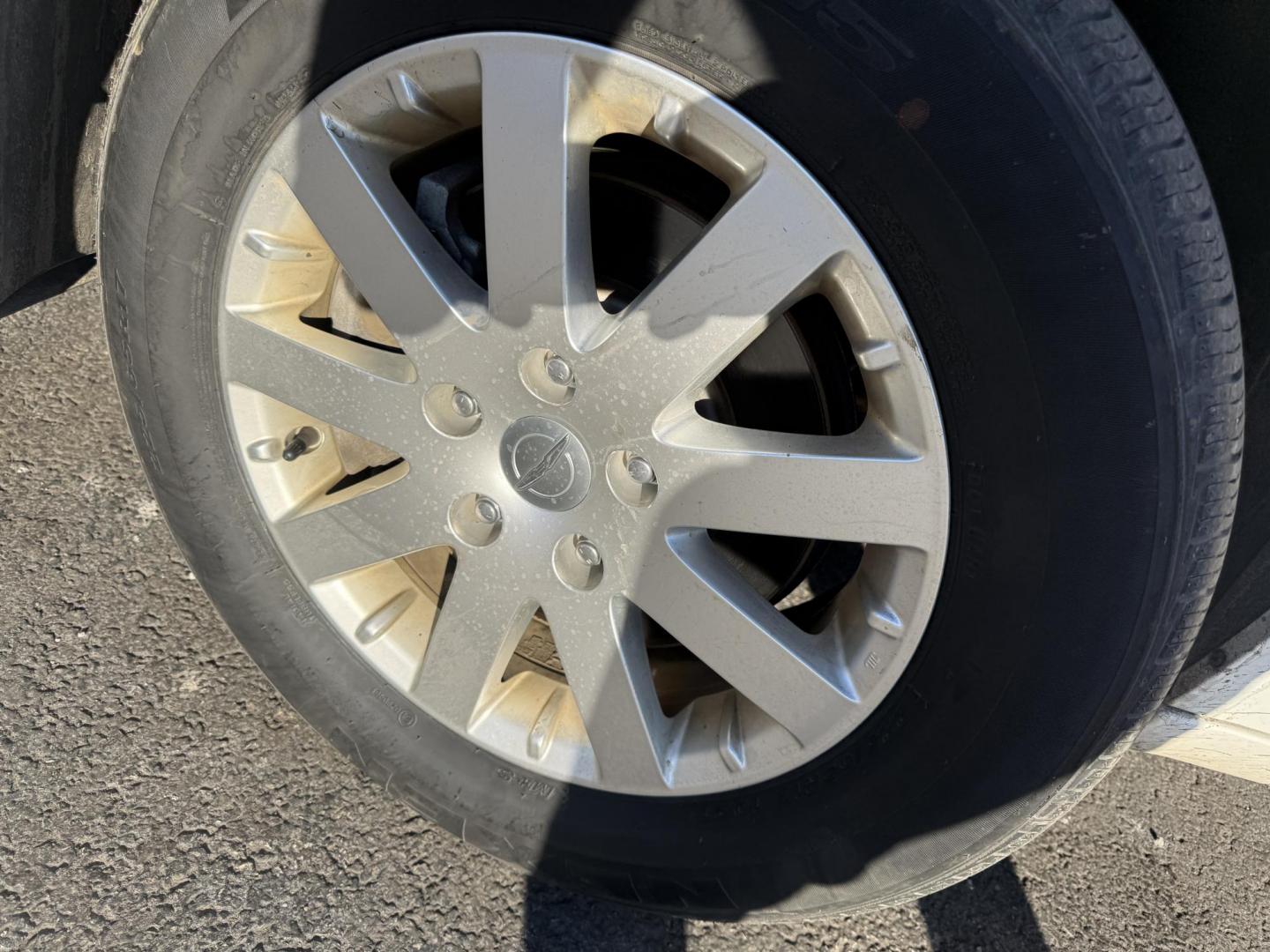 2013 White /Tan Chrysler Town & Country Touring (2C4RC1BG5DR) with an 3.6L V6 DOHC 24V engine, Automatic transmission, located at 547 E. Main St., Orwell, OH, 44076, (440) 437-5893, 41.535435, -80.847855 - 2013 Chrysler Town & Country Touring – Spacious Family Minivan with Stow 'n Go Magic and Loaded Comfort Features! This 2013 Chrysler Town & Country Touring is the ultimate family hauler that makes every trip easy and enjoyable! Powered by a smooth, proven 3.6L V6 Pentastar engine paired with a re - Photo#39