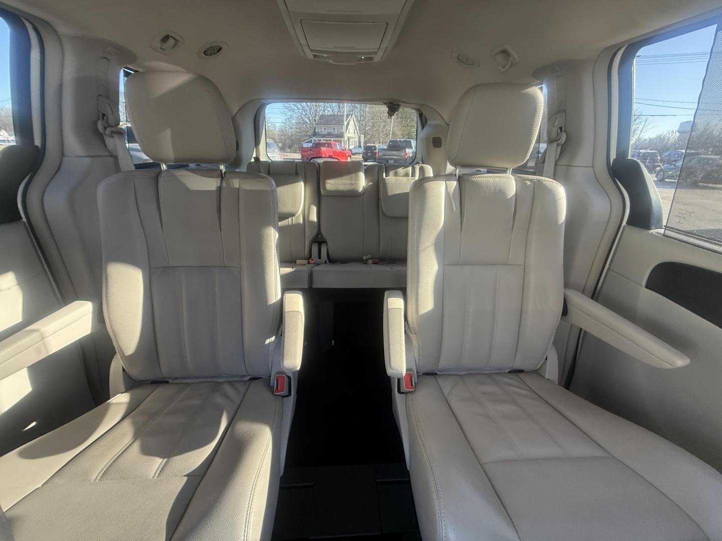 2013 White /Tan Chrysler Town & Country Touring (2C4RC1BG5DR) with an 3.6L V6 DOHC 24V engine, Automatic transmission, located at 547 E. Main St., Orwell, OH, 44076, (440) 437-5893, 41.535435, -80.847855 - 2013 Chrysler Town & Country Touring – Spacious Family Minivan with Stow 'n Go Magic and Loaded Comfort Features! This 2013 Chrysler Town & Country Touring is the ultimate family hauler that makes every trip easy and enjoyable! Powered by a smooth, proven 3.6L V6 Pentastar engine paired with a re - Photo#21