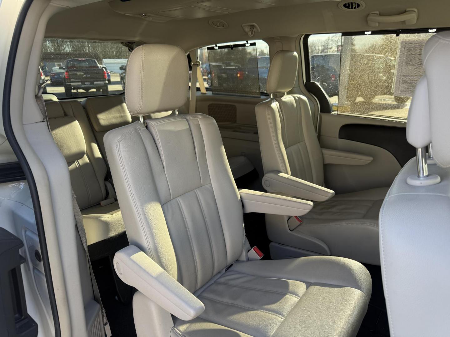 2013 White /Tan Chrysler Town & Country Touring (2C4RC1BG5DR) with an 3.6L V6 DOHC 24V engine, Automatic transmission, located at 547 E. Main St., Orwell, OH, 44076, (440) 437-5893, 41.535435, -80.847855 - 2013 Chrysler Town & Country Touring – Spacious Family Minivan with Stow 'n Go Magic and Loaded Comfort Features! This 2013 Chrysler Town & Country Touring is the ultimate family hauler that makes every trip easy and enjoyable! Powered by a smooth, proven 3.6L V6 Pentastar engine paired with a re - Photo#43