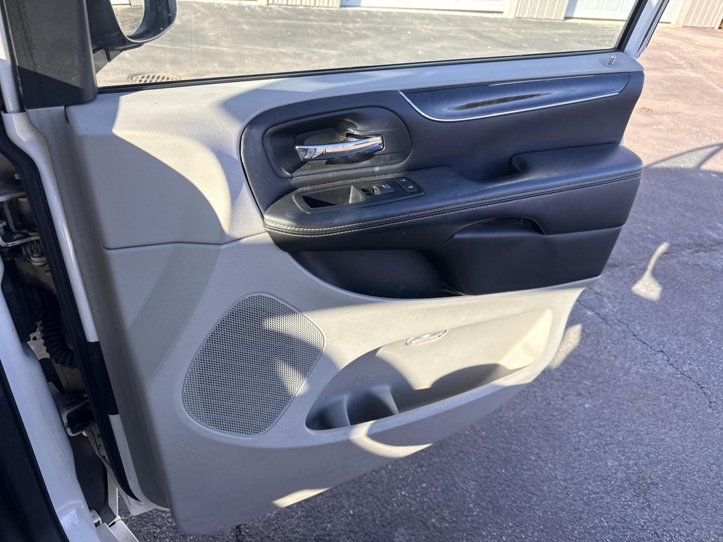 2013 White /Tan Chrysler Town & Country Touring (2C4RC1BG5DR) with an 3.6L V6 DOHC 24V engine, Automatic transmission, located at 547 E. Main St., Orwell, OH, 44076, (440) 437-5893, 41.535435, -80.847855 - 2013 Chrysler Town & Country Touring – Spacious Family Minivan with Stow 'n Go Magic and Loaded Comfort Features! This 2013 Chrysler Town & Country Touring is the ultimate family hauler that makes every trip easy and enjoyable! Powered by a smooth, proven 3.6L V6 Pentastar engine paired with a re - Photo#49