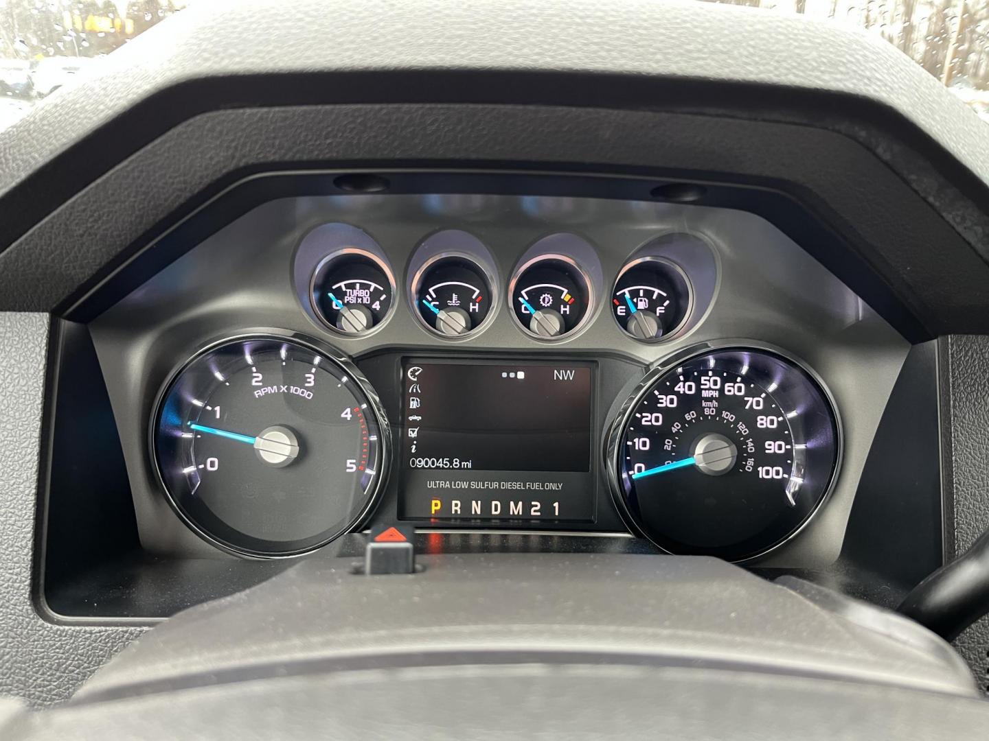 2011 Green /Black Ford F-250 SD Lariat Crew Cab 4WD (1FT7W2BT9BE) with an 6.7L V8 OHV 16V DIESEL engine, Automatic transmission, located at 11115 Chardon Rd. , Chardon, OH, 44024, (440) 214-9705, 41.580246, -81.241943 - 2011 Ford F-250 Lariat Crew Cab 4x4 – Heavy-Duty Legend with Power Stroke Diesel Muscle and Premium Lariat Comfort! This beast of a 2011 Ford F-250 Lariat Crew Cab is built to dominate work sites, towing jobs, and long hauls with legendary reliability! Under the hood roars the iconic 6.7L Power S - Photo#23