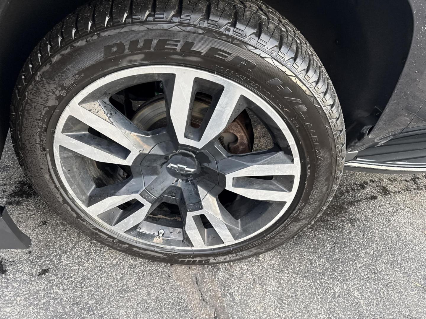 2018 Black /Black Chevrolet Tahoe Premier 4WD (1GNSKCKC4JR) with an 5.3L V8 OHV 16V engine, Automatic transmission, located at 11115 Chardon Rd. , Chardon, OH, 44024, (440) 214-9705, 41.580246, -81.241943 - This 2018 Chevrolet Tahoe Premier 4WD with the aggressive RST Package is a full-size luxury powerhouse – massive presence, loaded features, and ready to dominate every road or trail! Unleash the torque from the proven 5.3L EcoTec3 V8 engine paired with a smooth 6-speed automatic transmission, on- - Photo#45