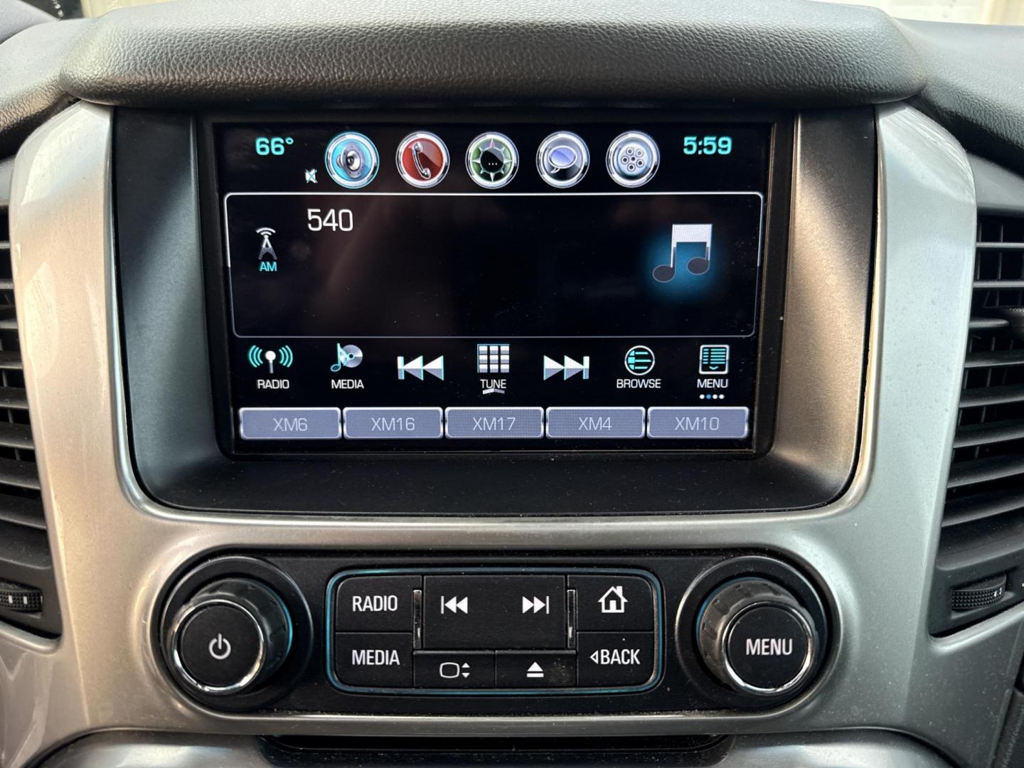 2018 Black /Black Chevrolet Tahoe Premier 4WD (1GNSKCKC4JR) with an 5.3L V8 OHV 16V engine, Automatic transmission, located at 11115 Chardon Rd. , Chardon, OH, 44024, (440) 214-9705, 41.580246, -81.241943 - This 2018 Chevrolet Tahoe Premier 4WD with the aggressive RST Package is a full-size luxury powerhouse – massive presence, loaded features, and ready to dominate every road or trail! Unleash the torque from the proven 5.3L EcoTec3 V8 engine paired with a smooth 6-speed automatic transmission, on- - Photo#20