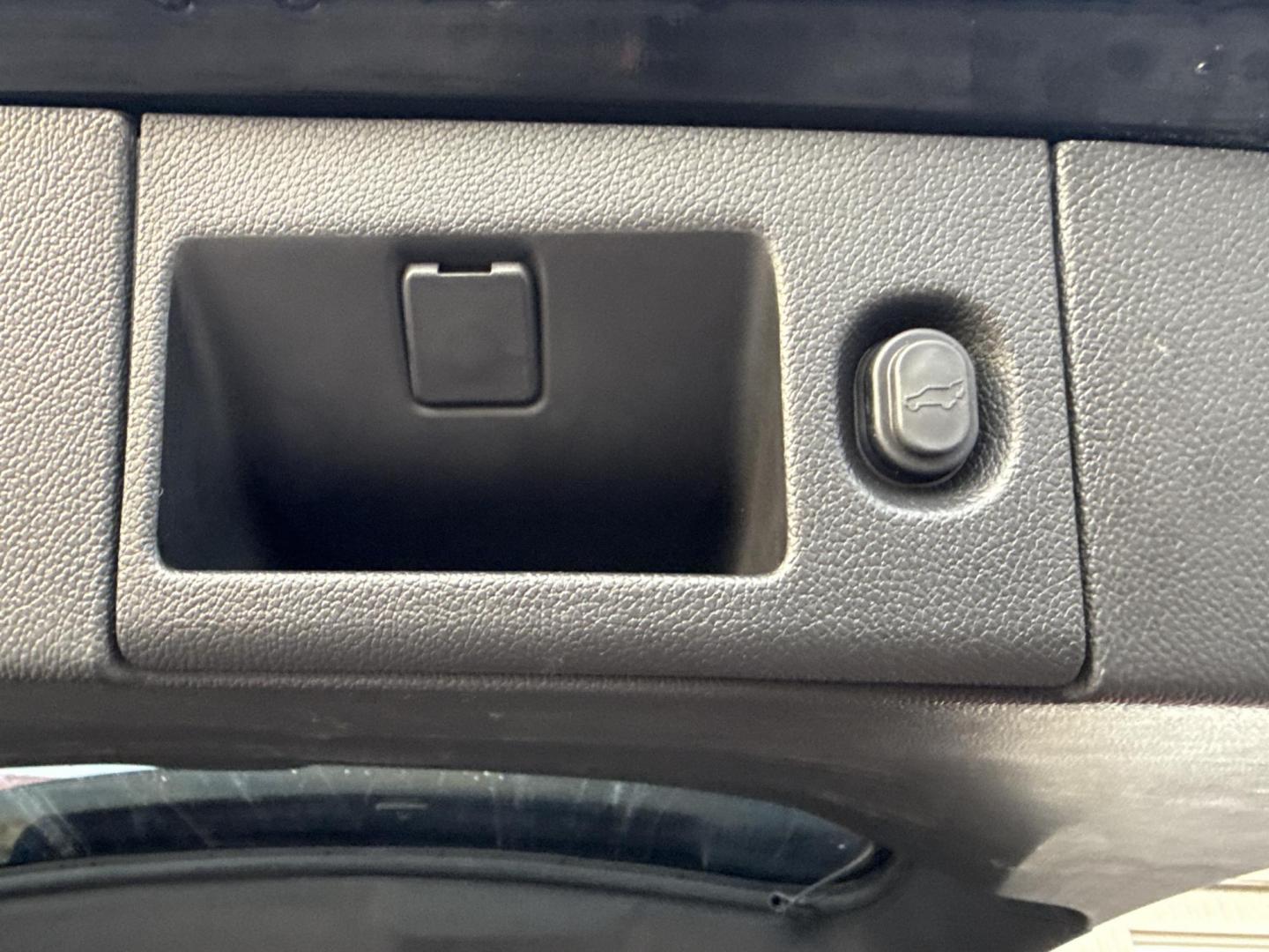 2018 Black /Black Chevrolet Tahoe Premier 4WD (1GNSKCKC4JR) with an 5.3L V8 OHV 16V engine, Automatic transmission, located at 11115 Chardon Rd. , Chardon, OH, 44024, (440) 214-9705, 41.580246, -81.241943 - This 2018 Chevrolet Tahoe Premier 4WD with the aggressive RST Package is a full-size luxury powerhouse – massive presence, loaded features, and ready to dominate every road or trail! Unleash the torque from the proven 5.3L EcoTec3 V8 engine paired with a smooth 6-speed automatic transmission, on- - Photo#37