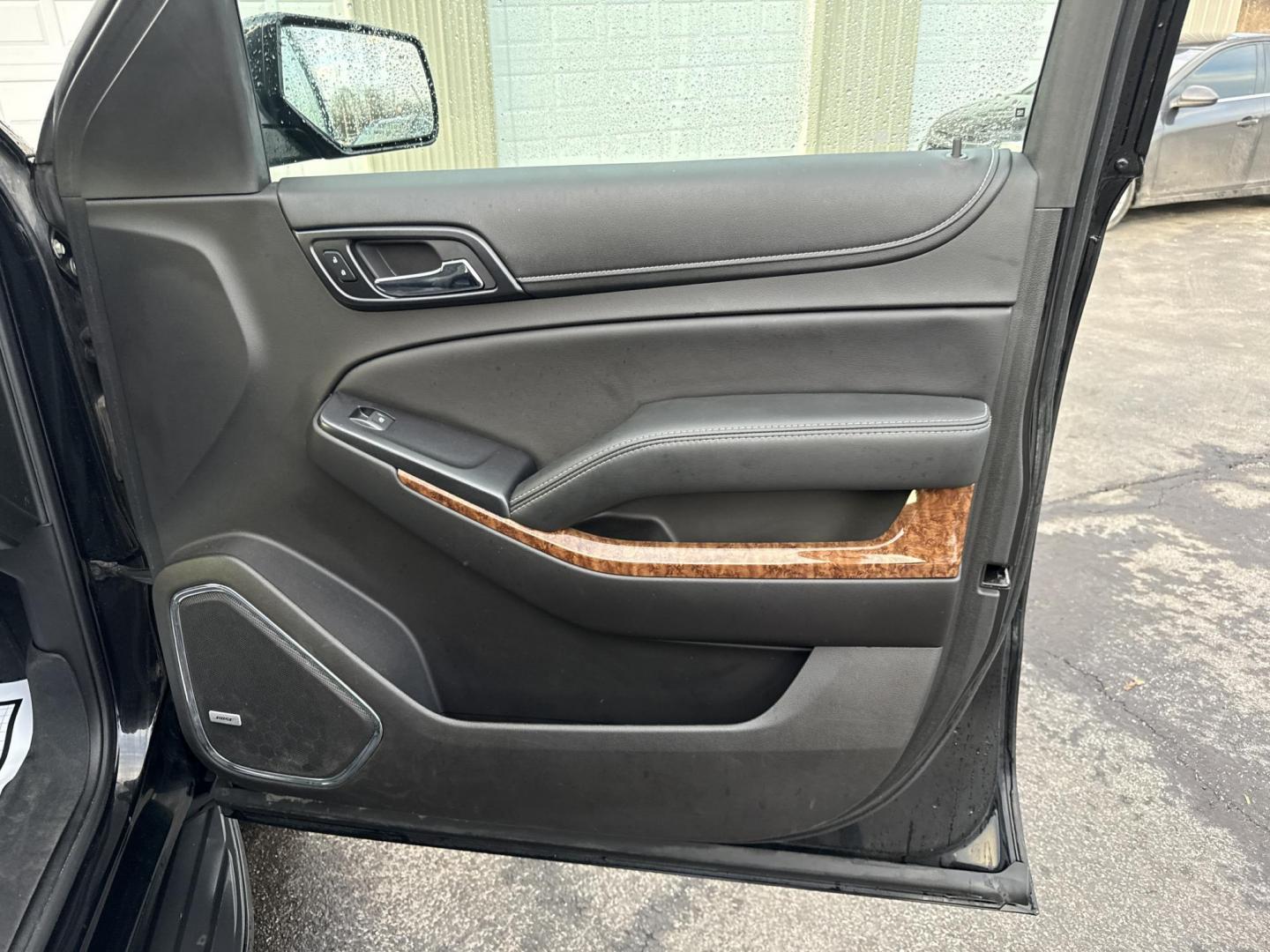 2018 Black /Black Chevrolet Tahoe Premier 4WD (1GNSKCKC4JR) with an 5.3L V8 OHV 16V engine, Automatic transmission, located at 11115 Chardon Rd. , Chardon, OH, 44024, (440) 214-9705, 41.580246, -81.241943 - This 2018 Chevrolet Tahoe Premier 4WD with the aggressive RST Package is a full-size luxury powerhouse – massive presence, loaded features, and ready to dominate every road or trail! Unleash the torque from the proven 5.3L EcoTec3 V8 engine paired with a smooth 6-speed automatic transmission, on- - Photo#52