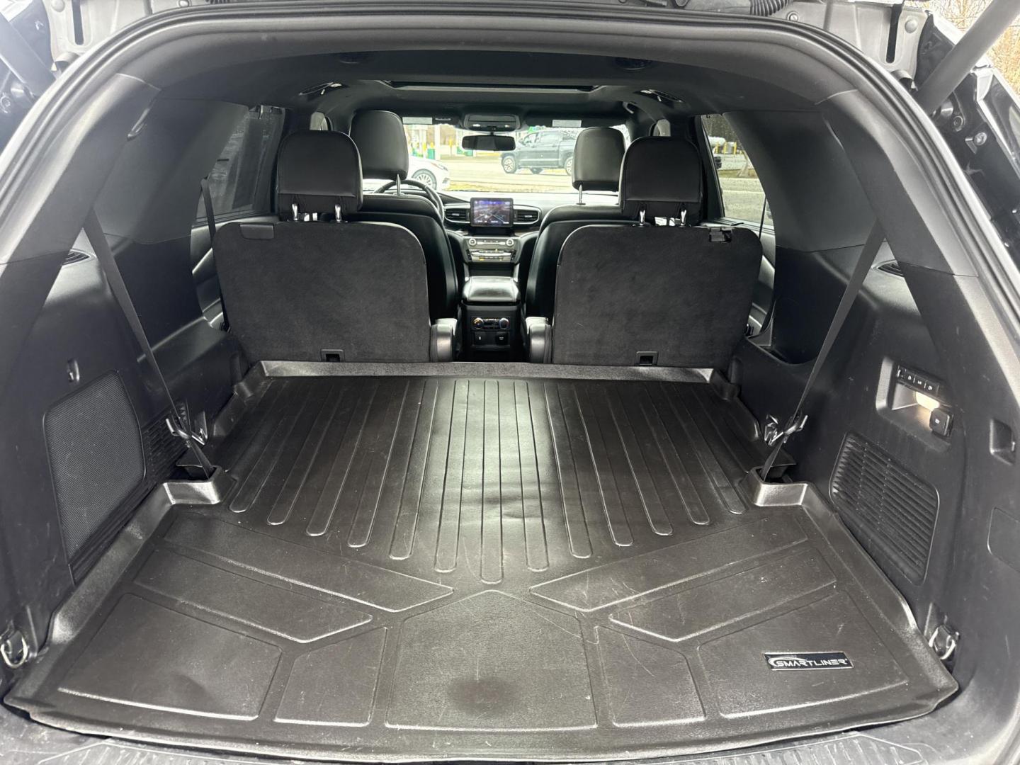 2020 Black /Black Ford Explorer Hybrid Limited AWD (1FM5K8FW1LG) with an 3.3L V6 DOHC 24V HYBRID engine, Automatic transmission, located at 11115 Chardon Rd. , Chardon, OH, 44024, (440) 214-9705, 41.580246, -81.241943 - 2020 Ford Explorer Limited 4WD Hybrid – Premium Hybrid Power, Luxury Everywhere, and Loaded with Top-Tier Features! This stunning 2020 Ford Explorer Limited 4WD Hybrid is the ultimate blend of efficiency, capability, and upscale comfort! Powered by the advanced 3.3L V6 Hybrid powertrain deliverin - Photo#28