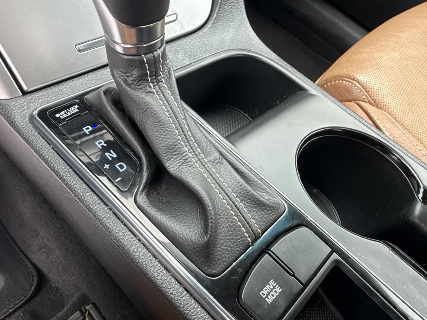 2015 White /Brown Hyundai Sonata Limited (5NPE34AF8FH) with an 2.4L I4 DOHC 16V engine, Automatic transmission, located at 547 E. Main St., Orwell, OH, 44076, (440) 437-5893, 41.535435, -80.847855 - 2015 Hyundai Sonata Limited – Upscale Sedan Loaded with Luxury, Safety, and Impressive Efficiency! This gorgeous 2015 Hyundai Sonata Limited is the perfect blend of premium comfort, advanced features, and everyday reliability! Powered by a smooth 2.4L I4 GDI engine paired with a responsive 6-spee - Photo#27