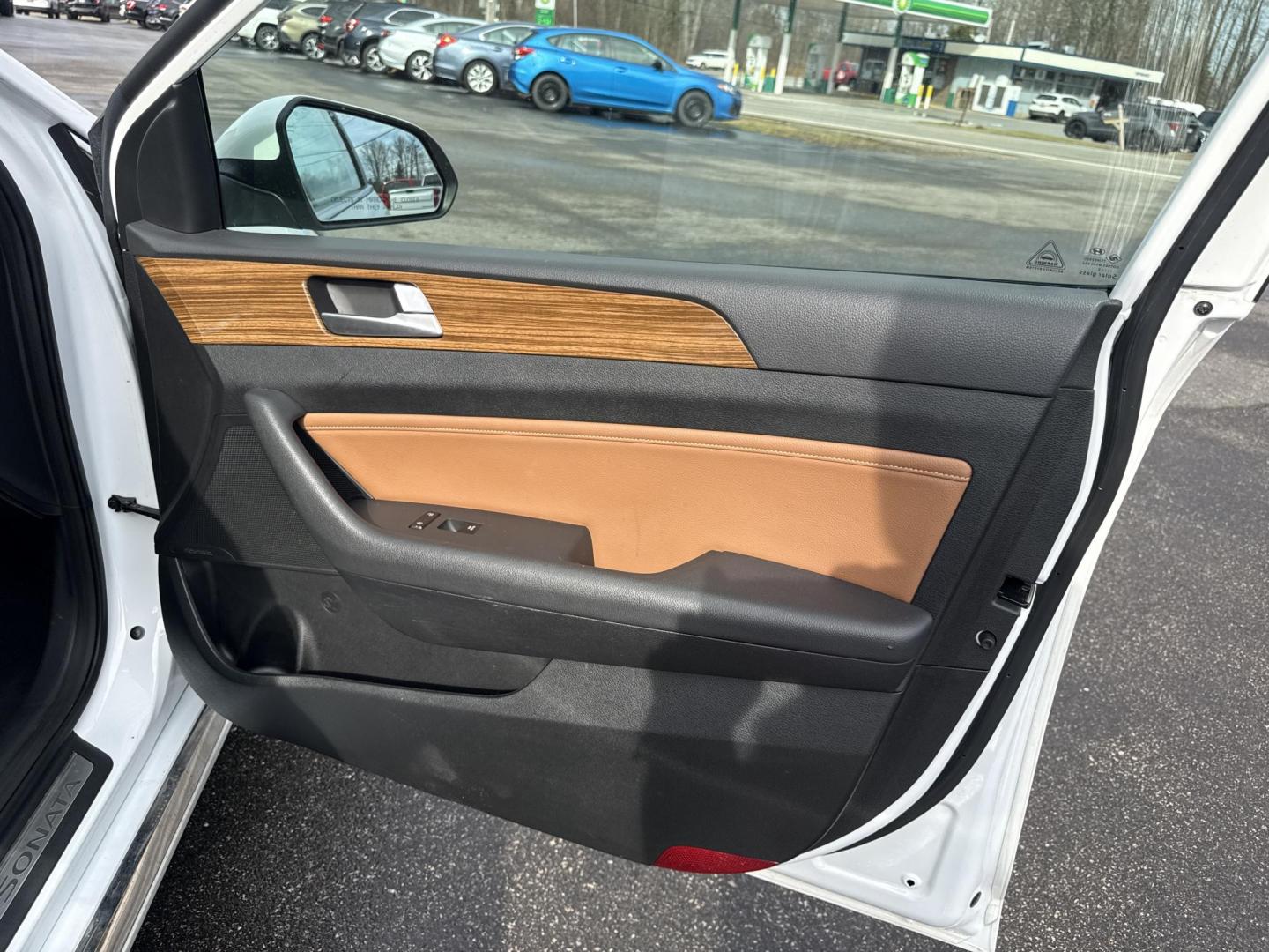 2015 White /Brown Hyundai Sonata Limited (5NPE34AF8FH) with an 2.4L I4 DOHC 16V engine, Automatic transmission, located at 547 E. Main St., Orwell, OH, 44076, (440) 437-5893, 41.535435, -80.847855 - 2015 Hyundai Sonata Limited – Upscale Sedan Loaded with Luxury, Safety, and Impressive Efficiency! This gorgeous 2015 Hyundai Sonata Limited is the perfect blend of premium comfort, advanced features, and everyday reliability! Powered by a smooth 2.4L I4 GDI engine paired with a responsive 6-spee - Photo#42