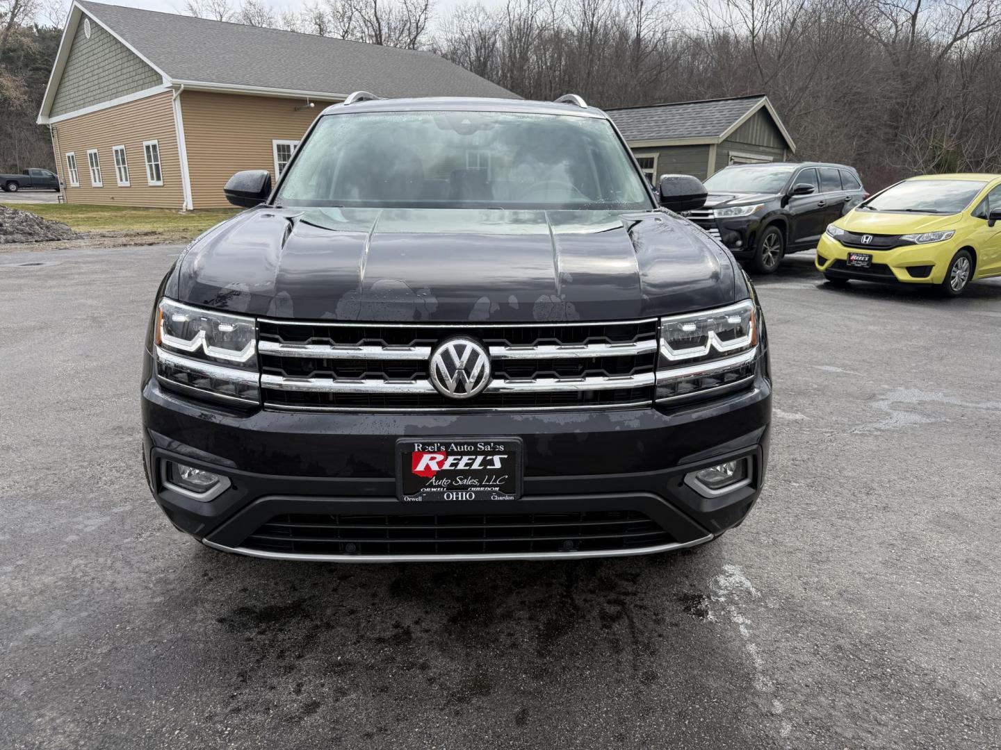 2018 Black /Black Volkswagen Atlas V6 SEL AWD (1V2MR2CA1JC) with an 3.6L V6 DOHC 24V engine, Automatic transmission, located at 11115 Chardon Rd. , Chardon, OH, 44024, (440) 214-9705, 41.580246, -81.241943 - 2018 Volkswagen Atlas SEL AWD – Spacious 3-Row Family SUV Loaded with Premium Features and All-Weather Confidence! This 2018 Volkswagen Atlas SEL AWD is the ultimate family adventure machine that combines massive space, upscale comfort, and smart tech! Powered by the smooth, powerful 3.6L VR6 eng - Photo#1