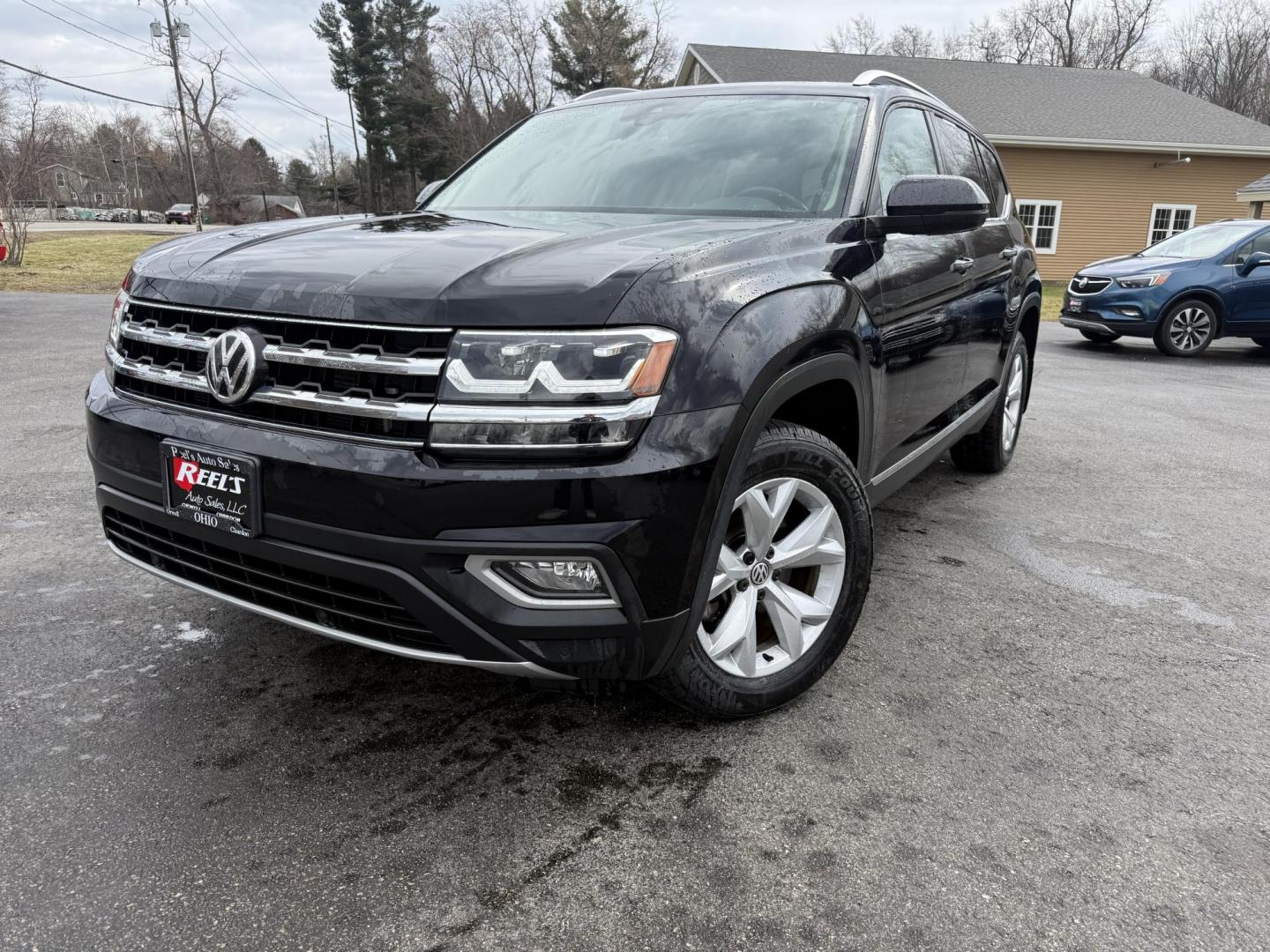 2018 Black /Black Volkswagen Atlas V6 SEL AWD (1V2MR2CA1JC) with an 3.6L V6 DOHC 24V engine, Automatic transmission, located at 11115 Chardon Rd. , Chardon, OH, 44024, (440) 214-9705, 41.580246, -81.241943 - 2018 Volkswagen Atlas SEL AWD – Spacious 3-Row Family SUV Loaded with Premium Features and All-Weather Confidence! This 2018 Volkswagen Atlas SEL AWD is the ultimate family adventure machine that combines massive space, upscale comfort, and smart tech! Powered by the smooth, powerful 3.6L VR6 eng - Photo#0