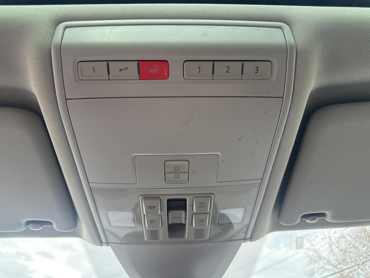 2018 Black /Black Volkswagen Atlas V6 SEL AWD (1V2MR2CA1JC) with an 3.6L V6 DOHC 24V engine, Automatic transmission, located at 11115 Chardon Rd. , Chardon, OH, 44024, (440) 214-9705, 41.580246, -81.241943 - 2018 Volkswagen Atlas SEL AWD – Spacious 3-Row Family SUV Loaded with Premium Features and All-Weather Confidence! This 2018 Volkswagen Atlas SEL AWD is the ultimate family adventure machine that combines massive space, upscale comfort, and smart tech! Powered by the smooth, powerful 3.6L VR6 eng - Photo#18