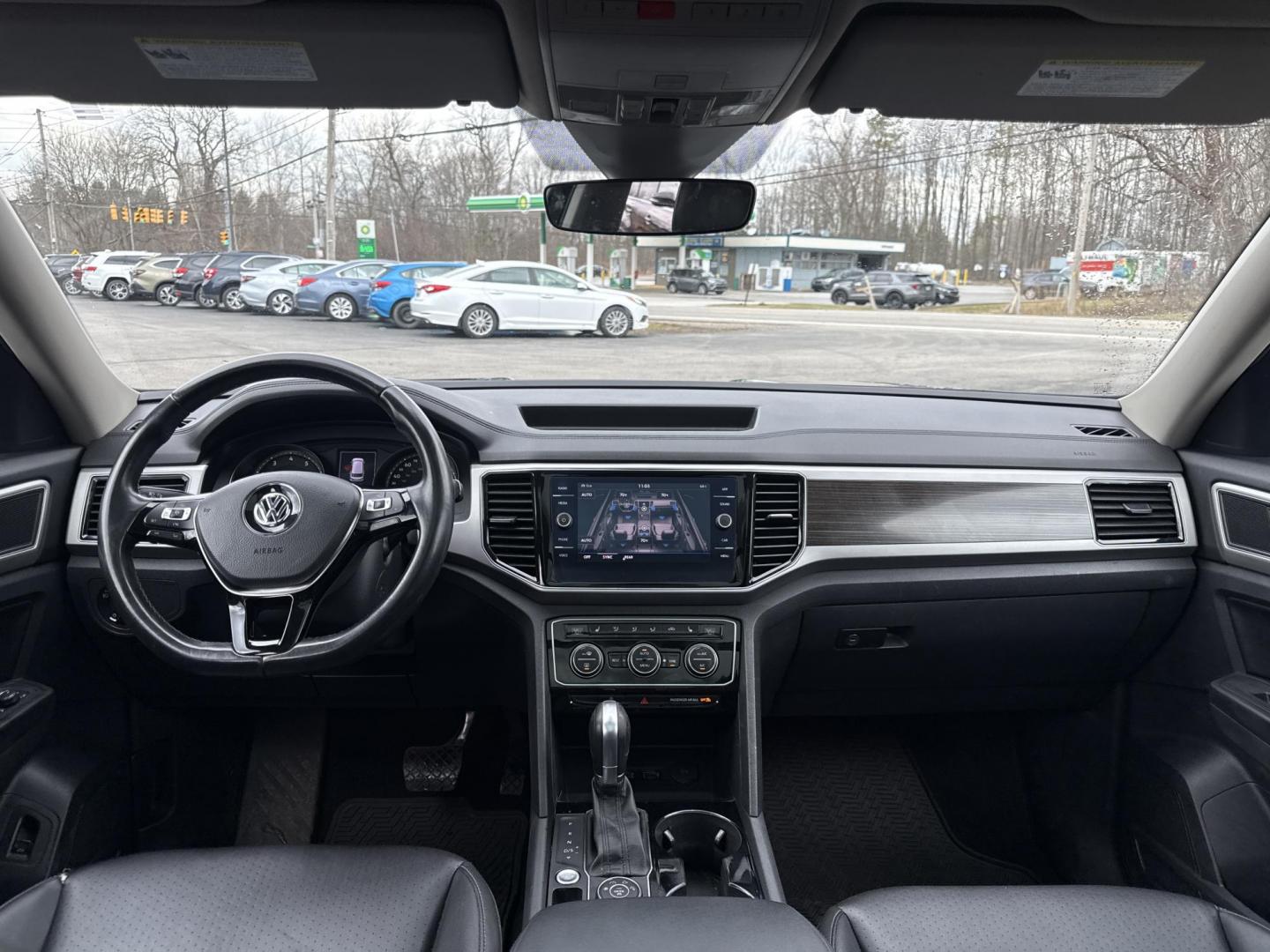 2018 Black /Black Volkswagen Atlas V6 SEL AWD (1V2MR2CA1JC) with an 3.6L V6 DOHC 24V engine, Automatic transmission, located at 11115 Chardon Rd. , Chardon, OH, 44024, (440) 214-9705, 41.580246, -81.241943 - 2018 Volkswagen Atlas SEL AWD – Spacious 3-Row Family SUV Loaded with Premium Features and All-Weather Confidence! This 2018 Volkswagen Atlas SEL AWD is the ultimate family adventure machine that combines massive space, upscale comfort, and smart tech! Powered by the smooth, powerful 3.6L VR6 eng - Photo#25