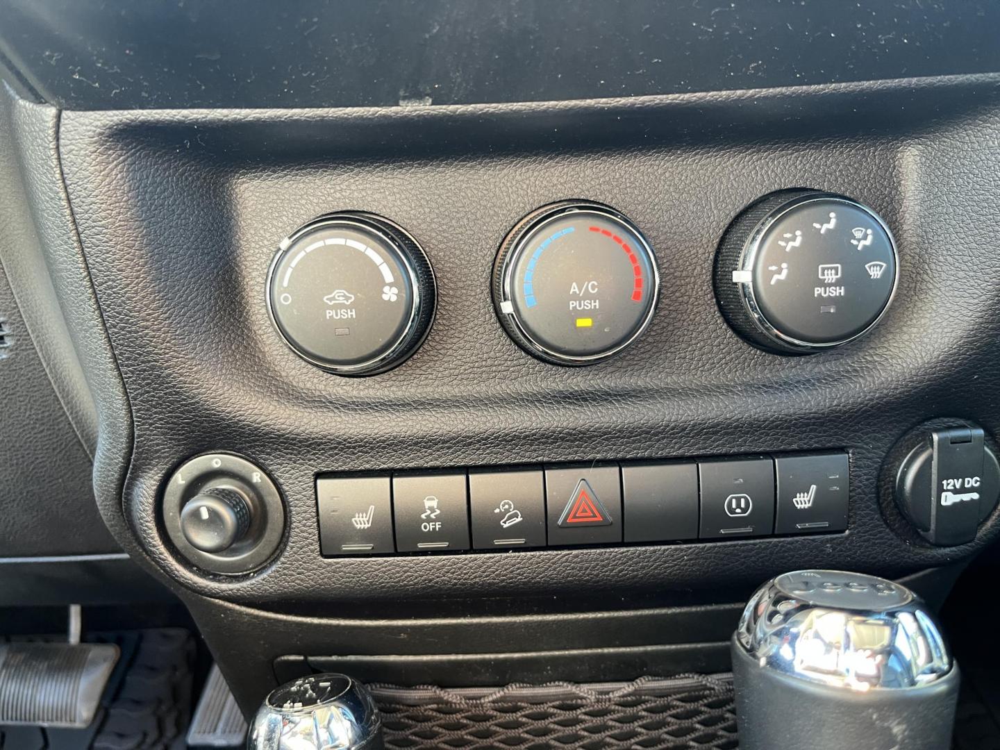 2017 Gray /Black Jeep Wrangler Unlimited Sahara 4WD (1C4BJWEG8HL) with an 3.6L V6 DOHC 24V engine, Automatic transmission, located at 11115 Chardon Rd. , Chardon, OH, 44024, (440) 214-9705, 41.580246, -81.241943 - 2017 Jeep Wrangler Unlimited Chief Edition 4WD – Special-Edition Icon with Premium Touches and True Off-Road DNA! This 2017 Jeep Wrangler Unlimited Chief Edition 4WD is a standout collector's gem that blends classic Jeep toughness with exclusive style upgrades! Powered by the reliable 3.6L Pentas - Photo#22