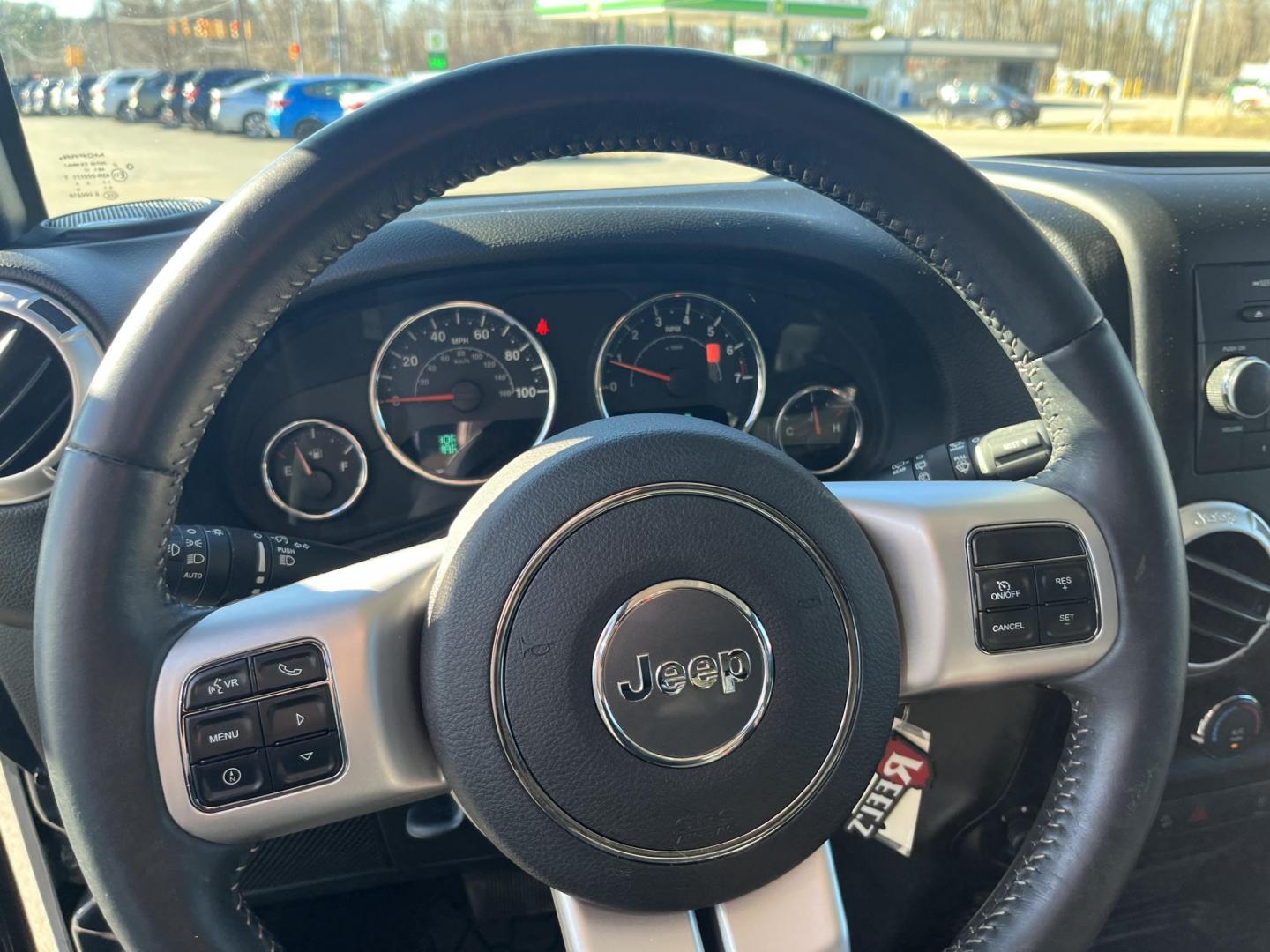 2017 Gray /Black Jeep Wrangler Unlimited Sahara 4WD (1C4BJWEG8HL) with an 3.6L V6 DOHC 24V engine, Automatic transmission, located at 11115 Chardon Rd. , Chardon, OH, 44024, (440) 214-9705, 41.580246, -81.241943 - 2017 Jeep Wrangler Unlimited Chief Edition 4WD – Special-Edition Icon with Premium Touches and True Off-Road DNA! This 2017 Jeep Wrangler Unlimited Chief Edition 4WD is a standout collector's gem that blends classic Jeep toughness with exclusive style upgrades! Powered by the reliable 3.6L Pentas - Photo#17