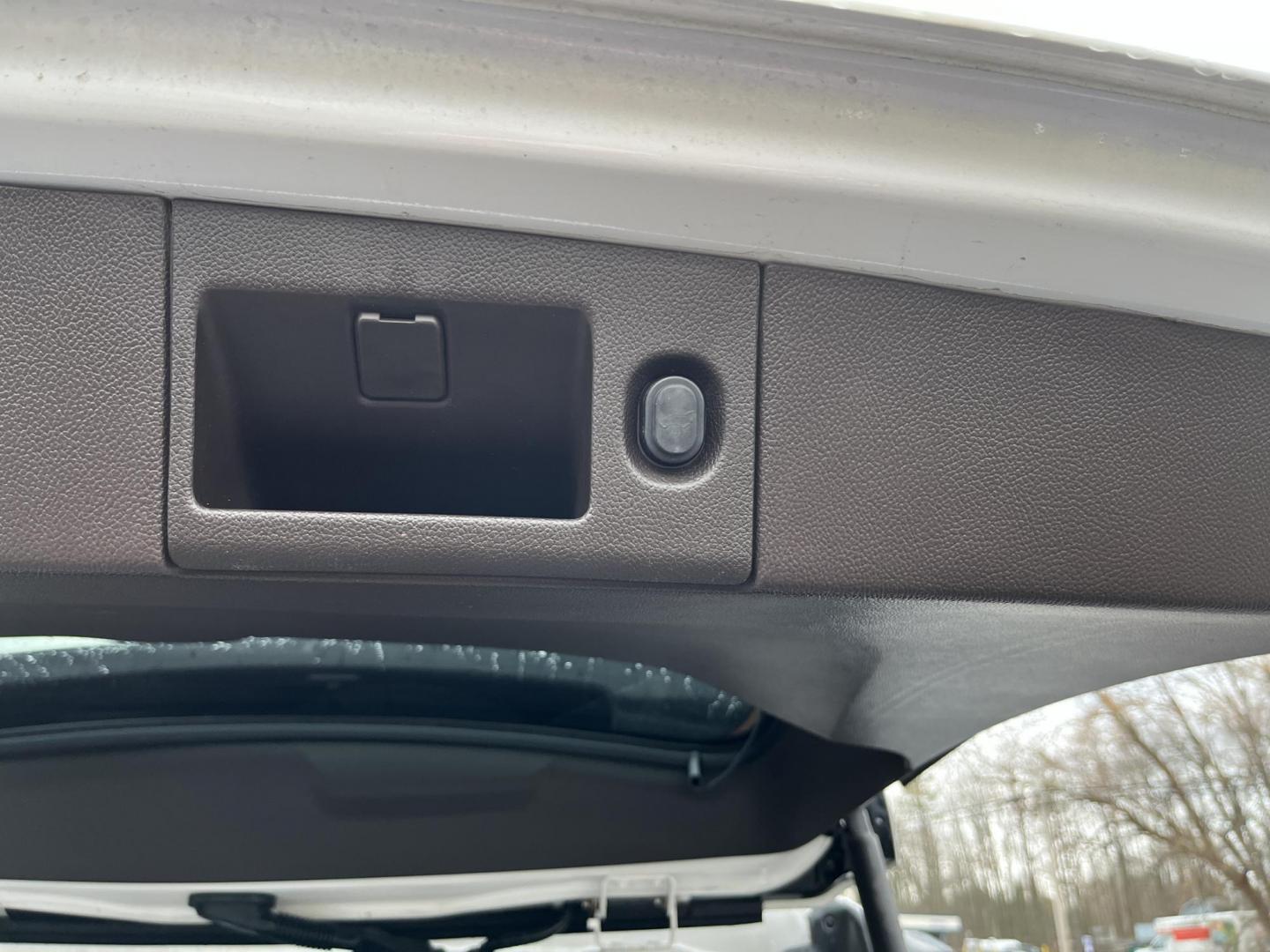 2019 White /Gray GMC Yukon XL Denali 4WD (1GKS2HKJ6KR) with an 6.2L V8 OHV 16V engine, Automatic transmission, located at 11115 Chardon Rd. , Chardon, OH, 44024, (440) 214-9705, 41.580246, -81.241943 - 2019 GMC Yukon XL Denali 4WD – Ultimate Full-Size Luxury Beast with Massive Power and Every Premium Feature Loaded! This 2019 GMC Yukon XL Denali 4WD is the king of family haulers and towing machines – massive space, insane capability, and top-shelf luxury from front to back! Under the hood roa - Photo#17